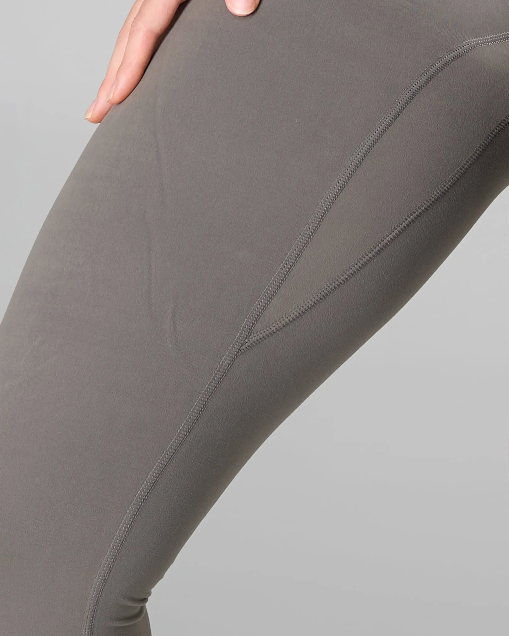 Everyday Elevate Ultra-High Rise Legging - Pewter sold by Alphalete product image thumbnail 5