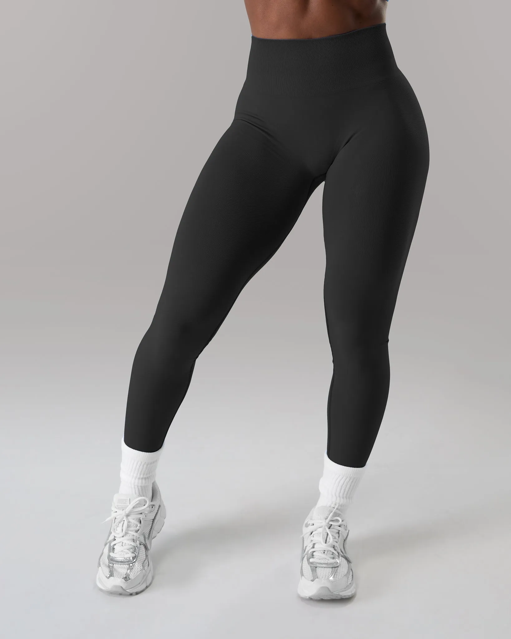 Pump High Rise Legging - Black sold by Alphalete product image thumbnail 3