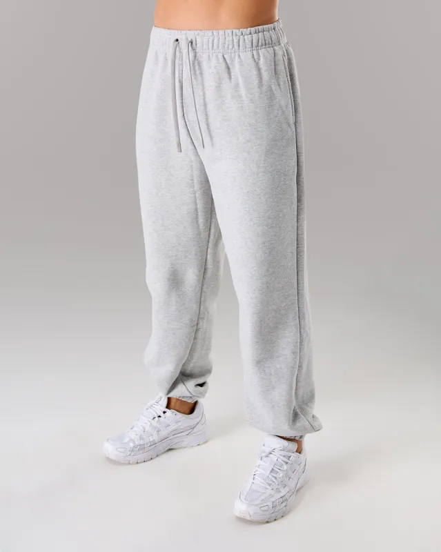 Staple Jogger - Heather Grey made by Alphalete