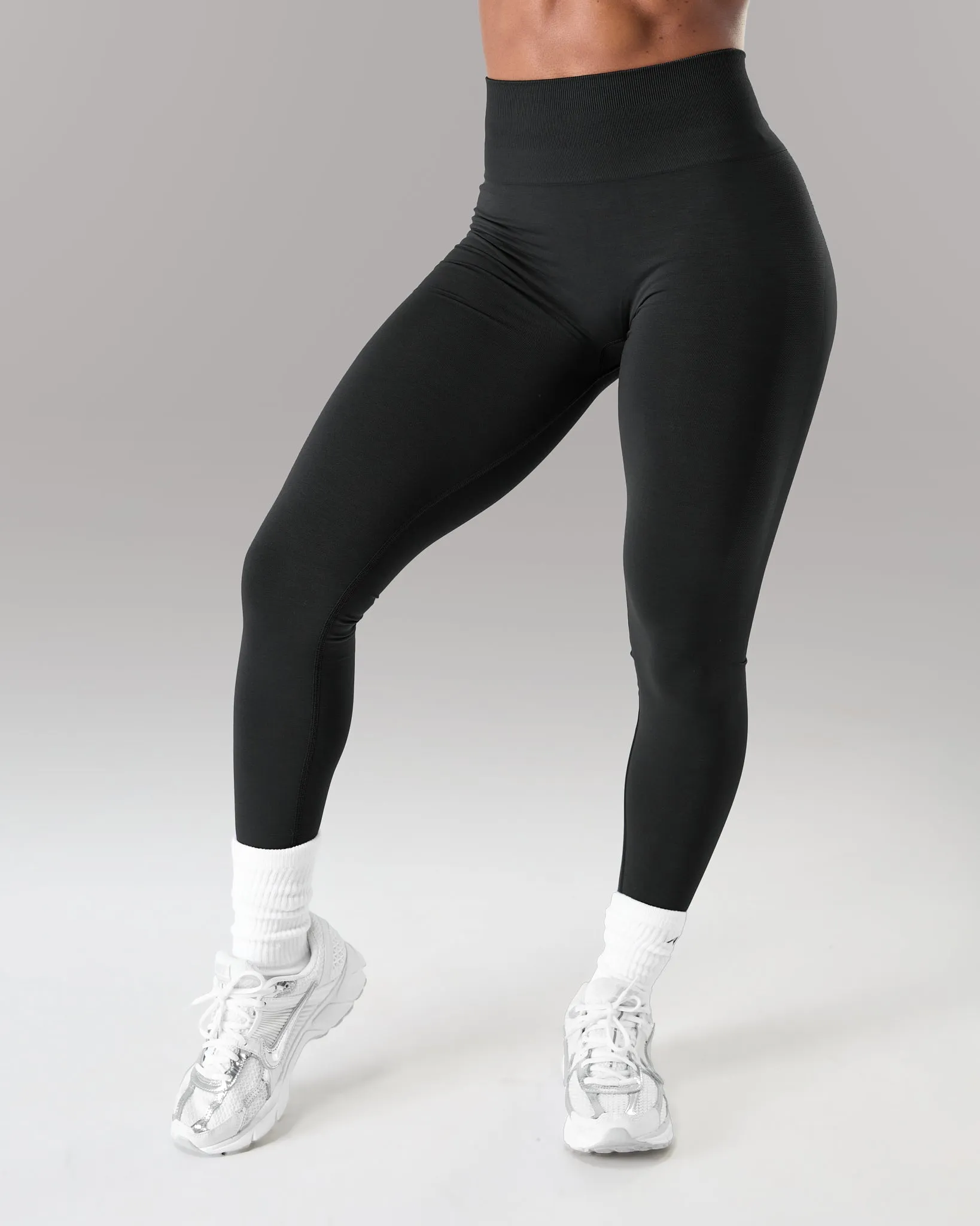 Amplify Ultra-High Rise Legging - Black sold by Alphalete product image thumbnail 2