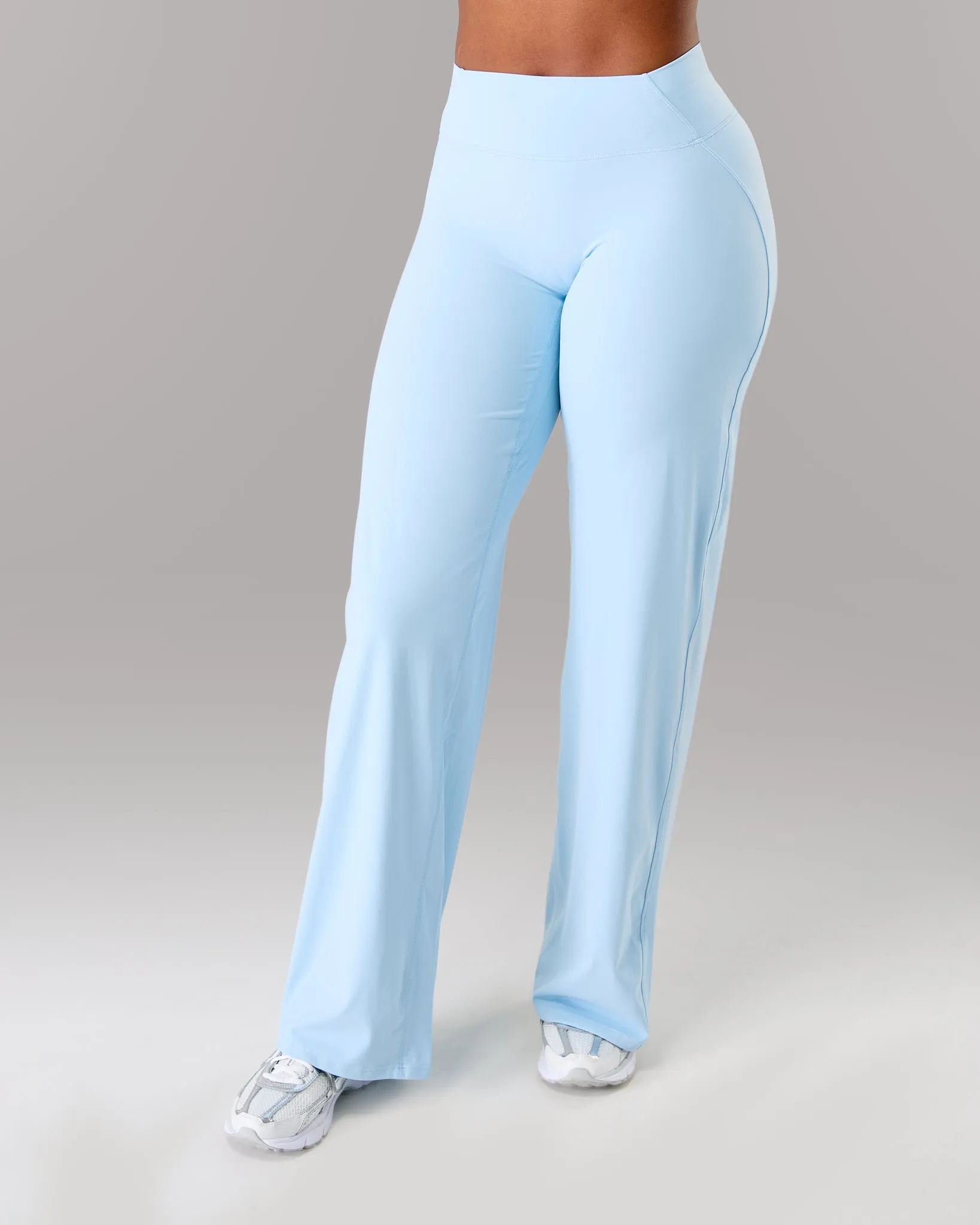 Aura Wide Leg Pant Long - Powder Blue sold by Alphalete product image thumbnail 3