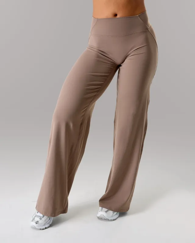 Aura Wide Leg Pant Regular - Mocha sold by Alphalete