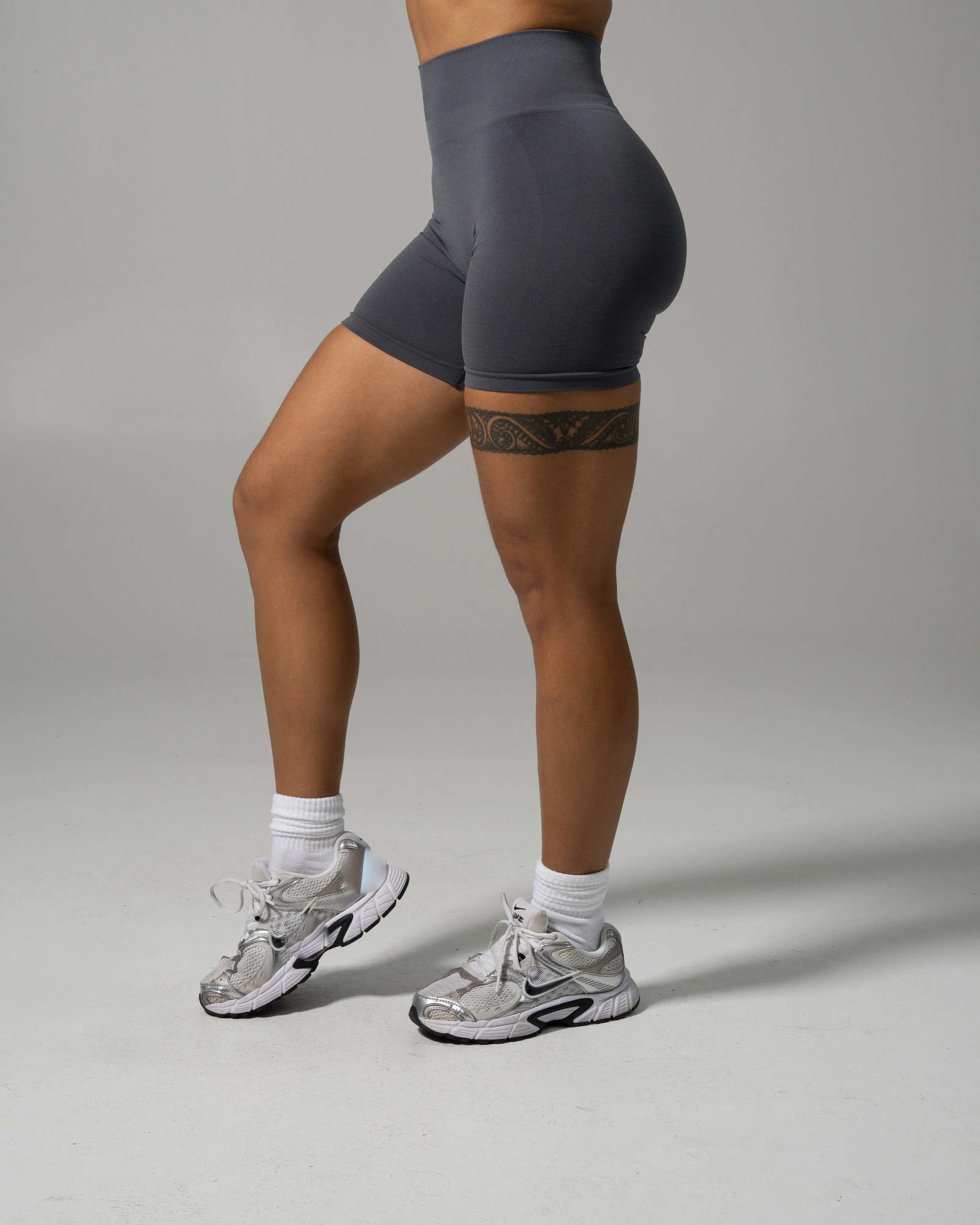 Pump High Rise Short - Thunderstorm sold by Alphalete product image thumbnail 3