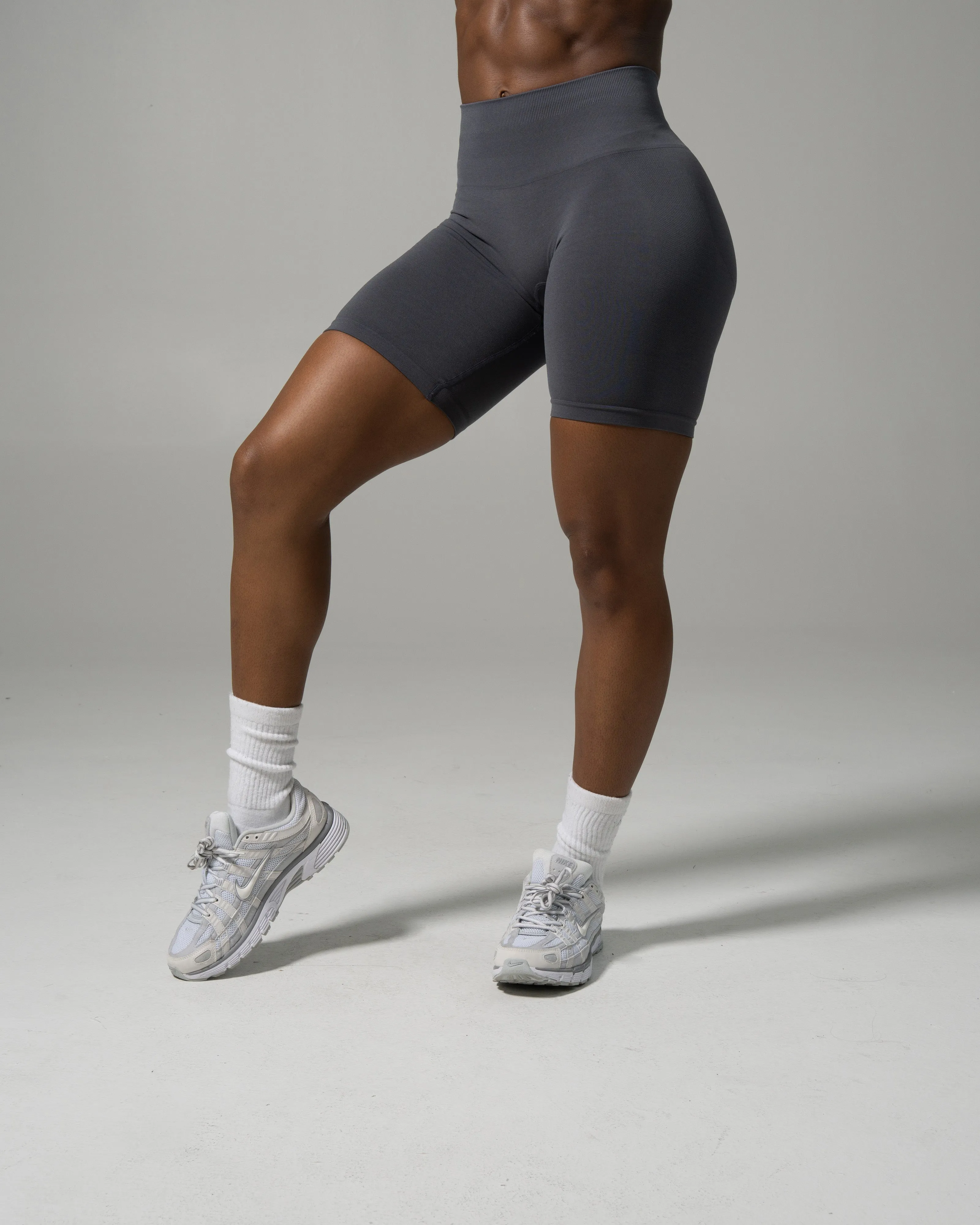 Pump Mid Rise Biker Short - Thunderstorm sold by Alphalete product image thumbnail 3