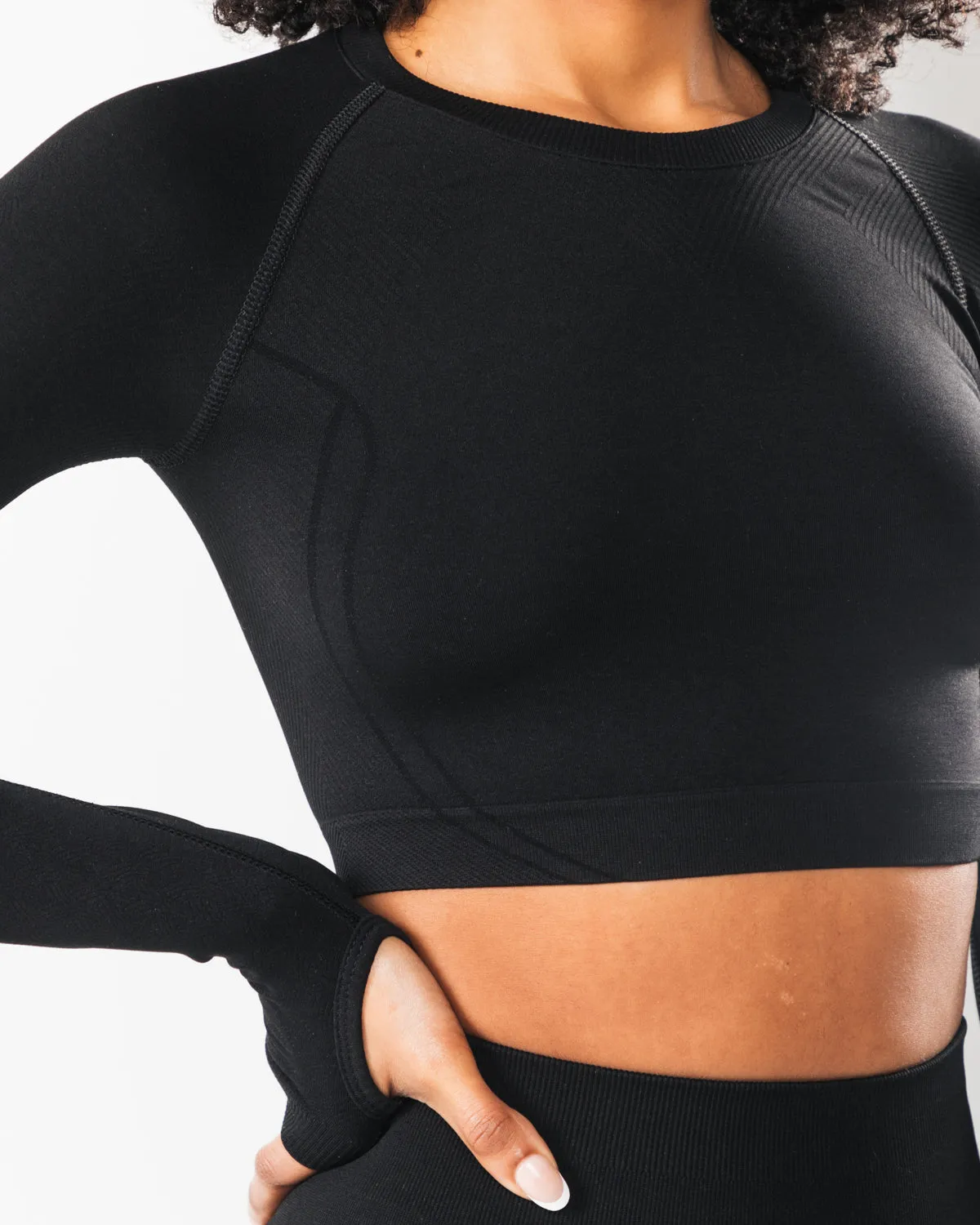 Stratus LS Crop - Black sold by Alphalete product image thumbnail 5