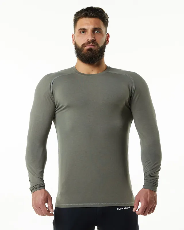 Evo Epaulette Tee - Stone Grey sold by Alphalete