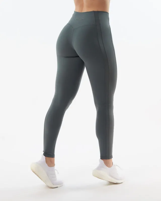Pulse Kinetic Legging - Porcelain Grey sold by Alphalete