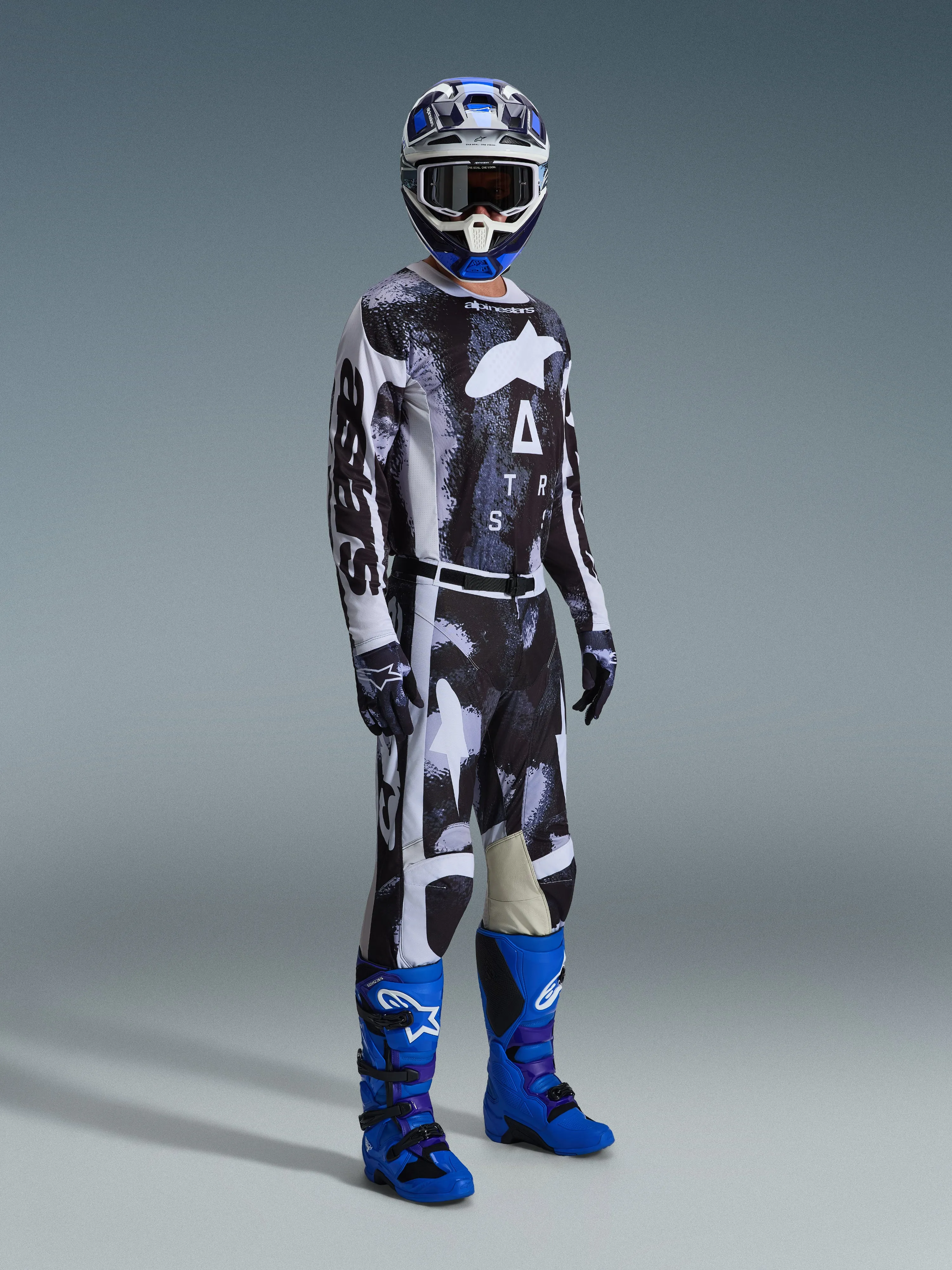 2026 Racer Lahnd Gear Set sold by Alpine Stars product image thumbnail 3