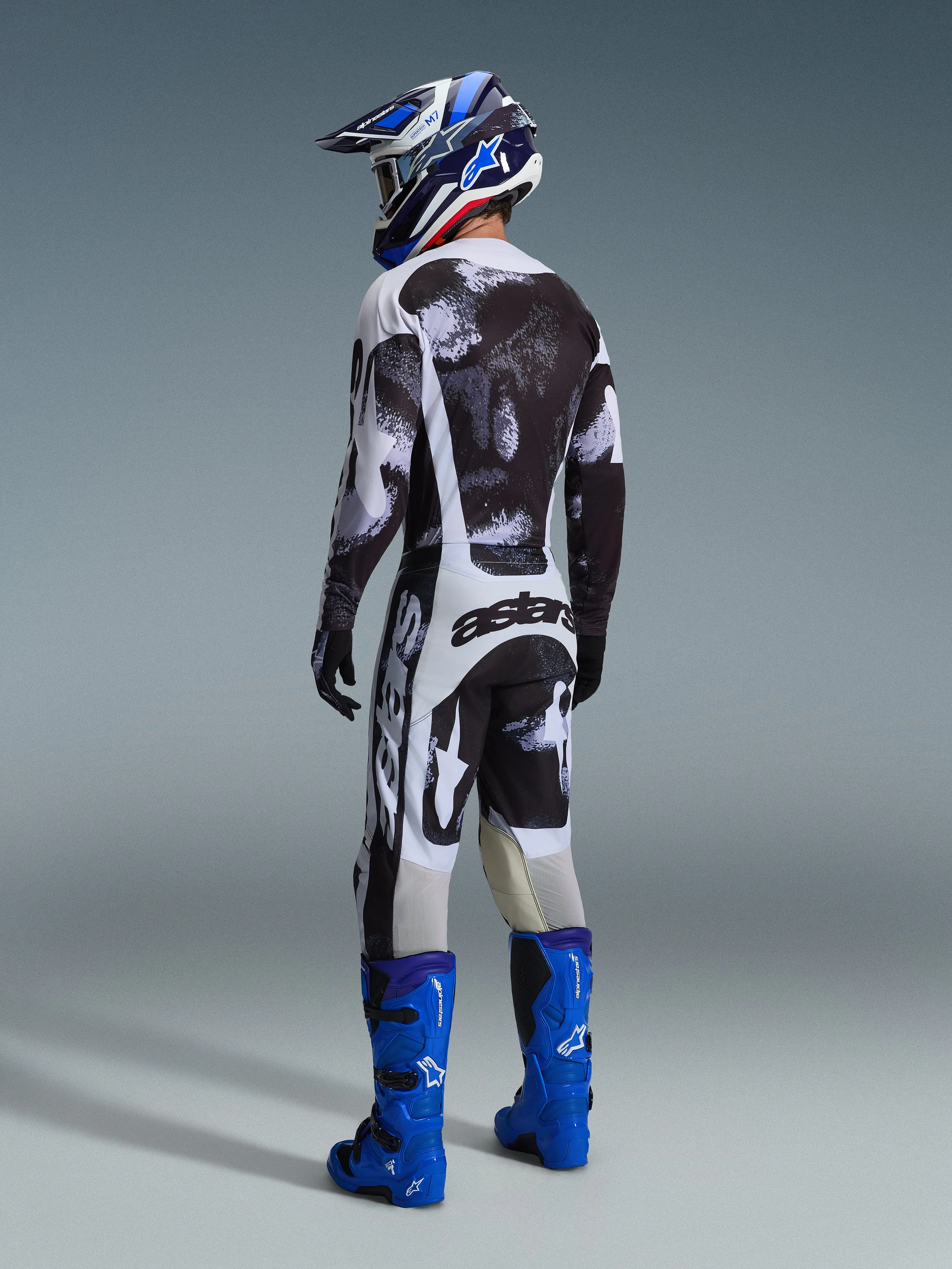2026 Racer Lahnd Gear Set sold by Alpine Stars product image thumbnail 4