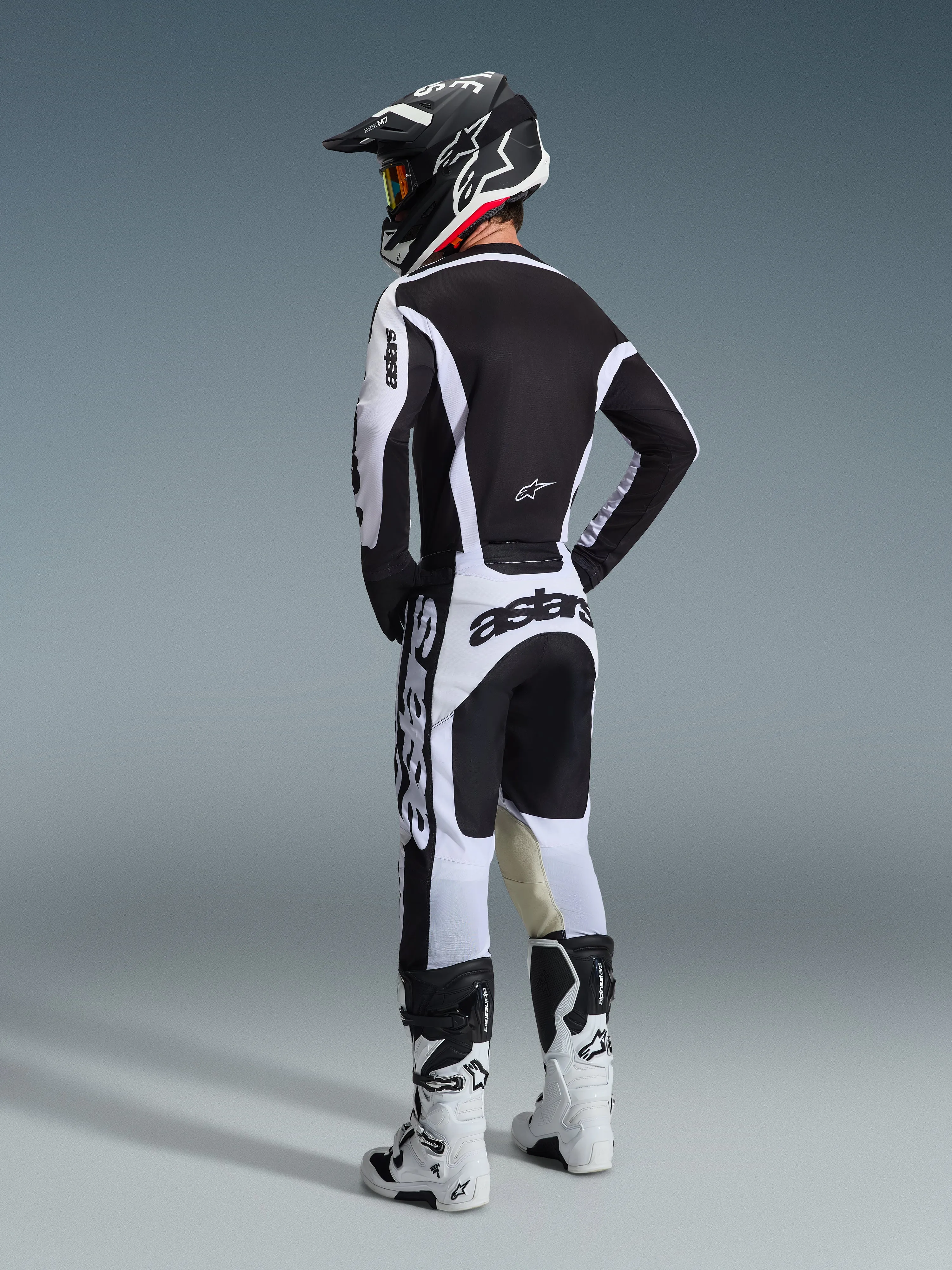 2026 Racer Riway Gear Set sold by Alpine Stars product image thumbnail 4