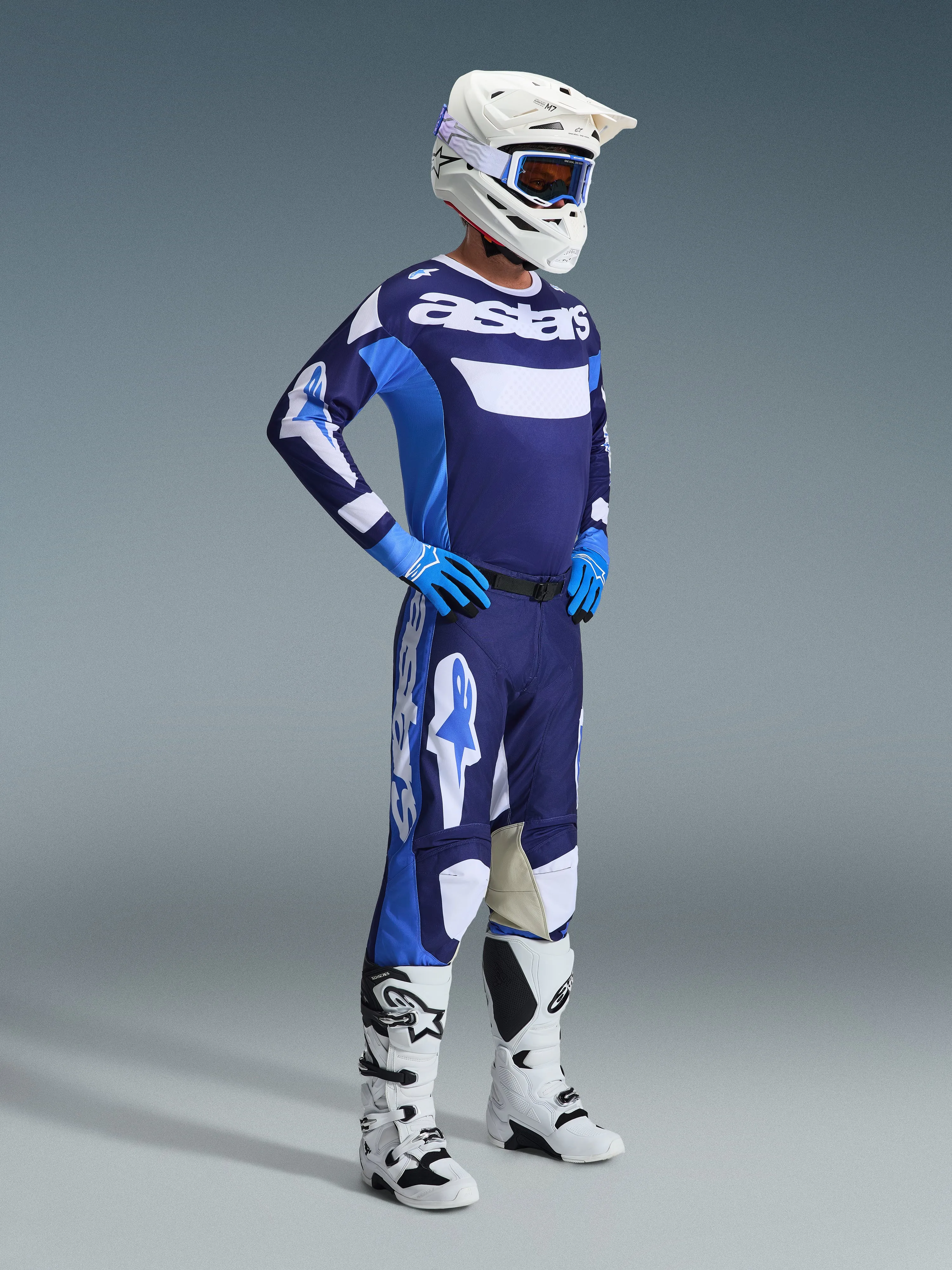 2026 Racer Riway Gear Set sold by Alpine Stars product image thumbnail 3