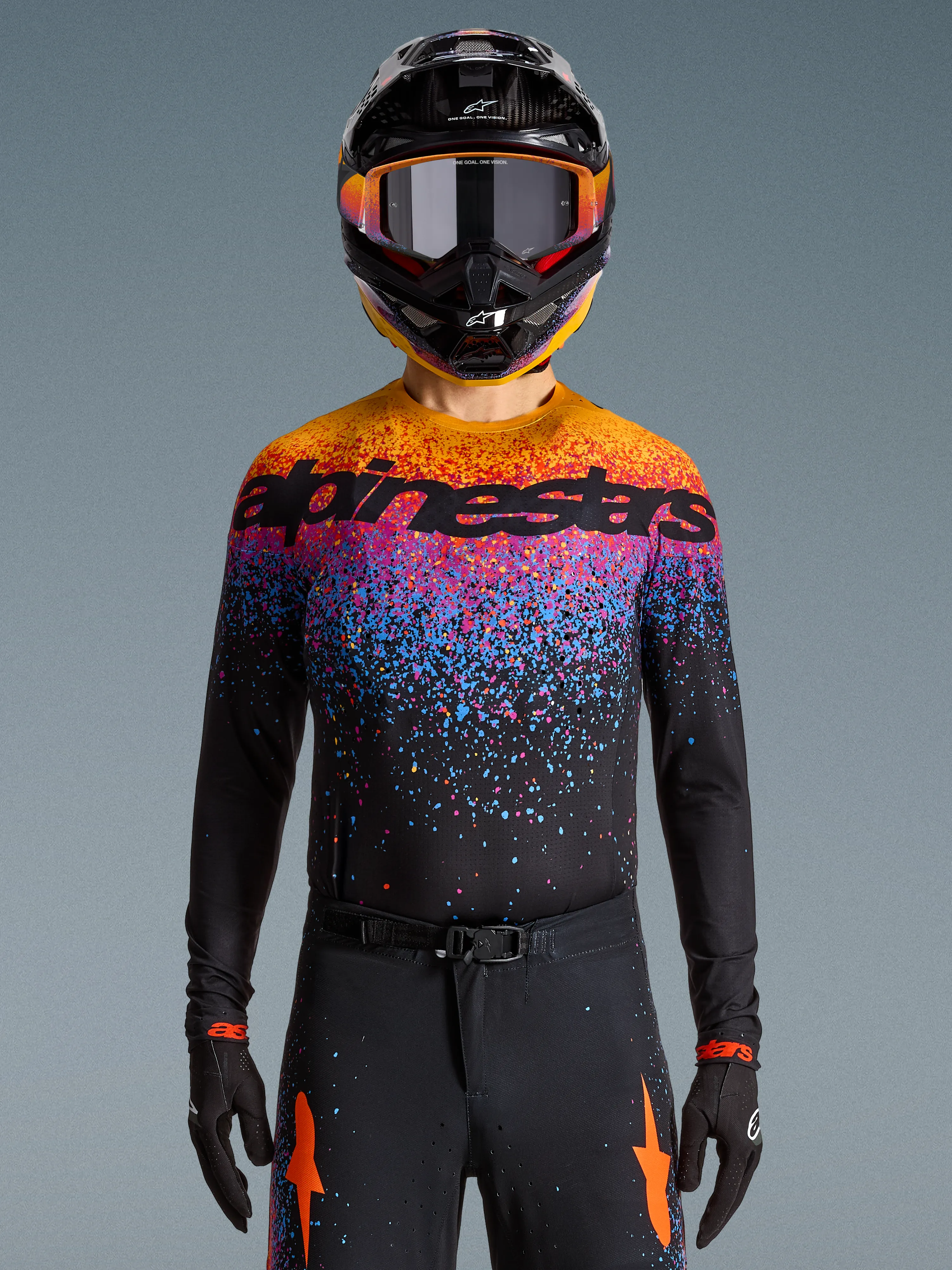 Limited Edition Supertech Black Hole Gear Set sold by Alpine Stars product image thumbnail 4