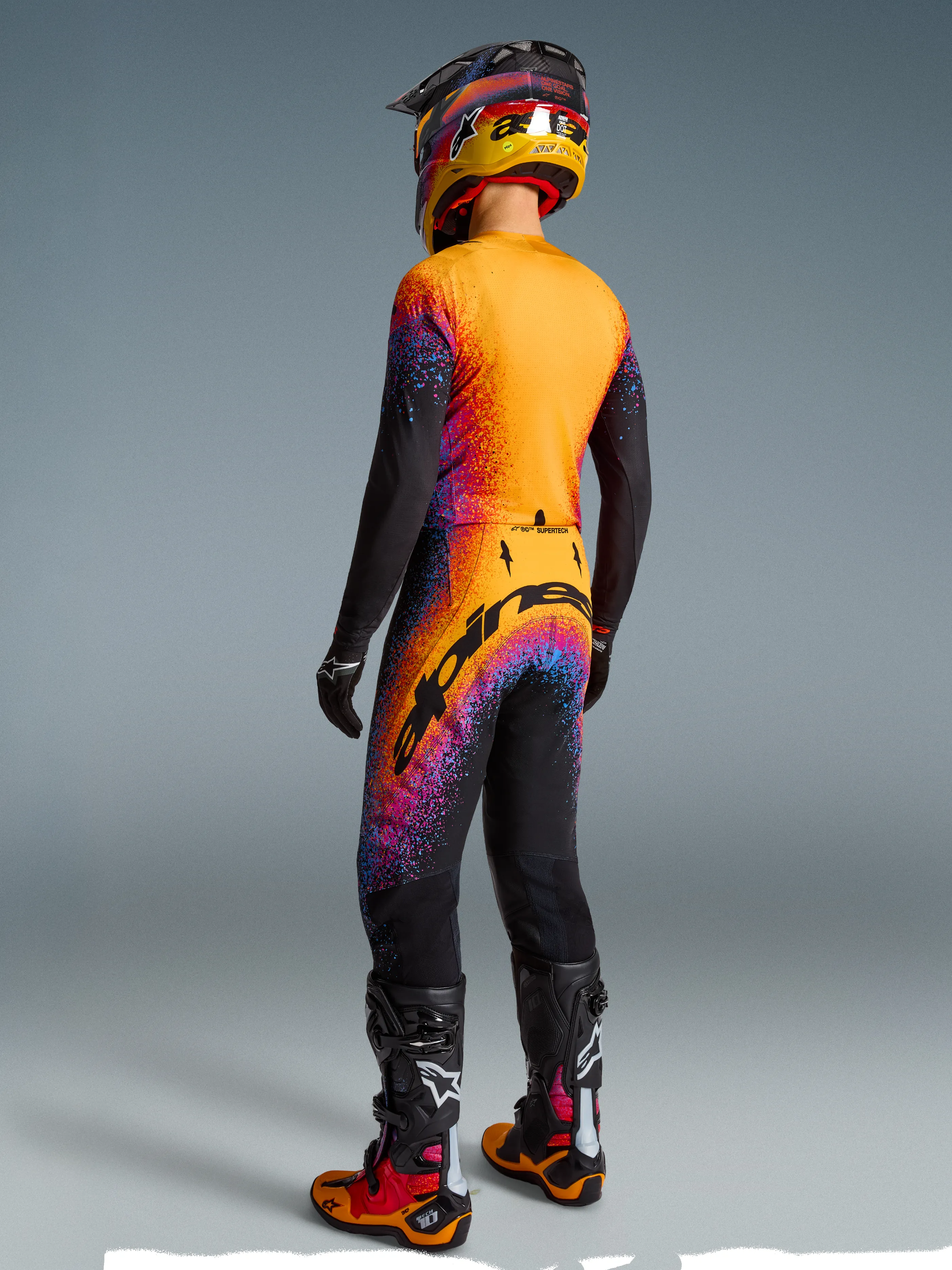 Limited Edition Supertech Black Hole Gear Set sold by Alpine Stars product image thumbnail 3