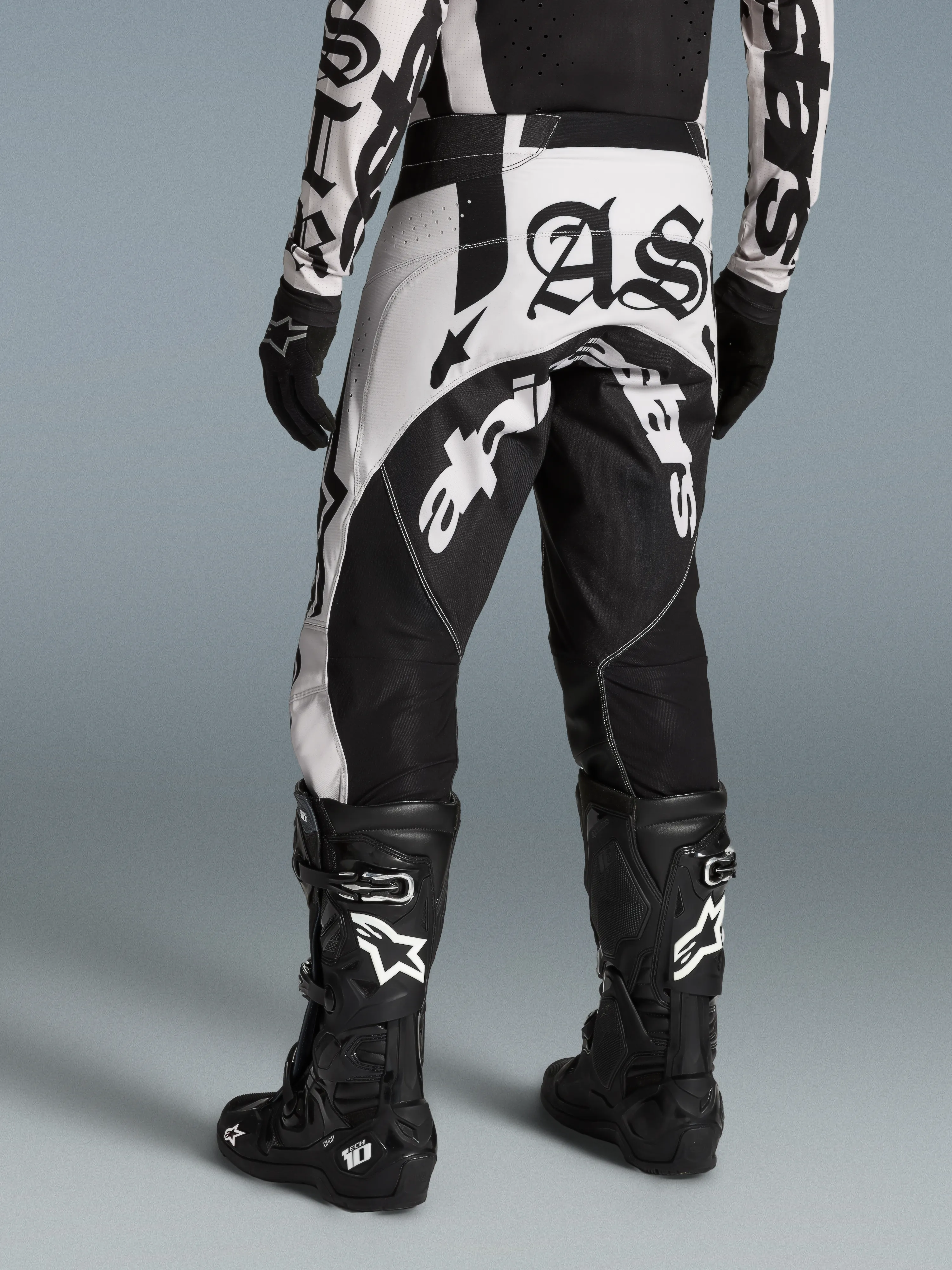 Limited Edition Techstar Wolf Dust Pants sold by Alpine Stars product image thumbnail 2