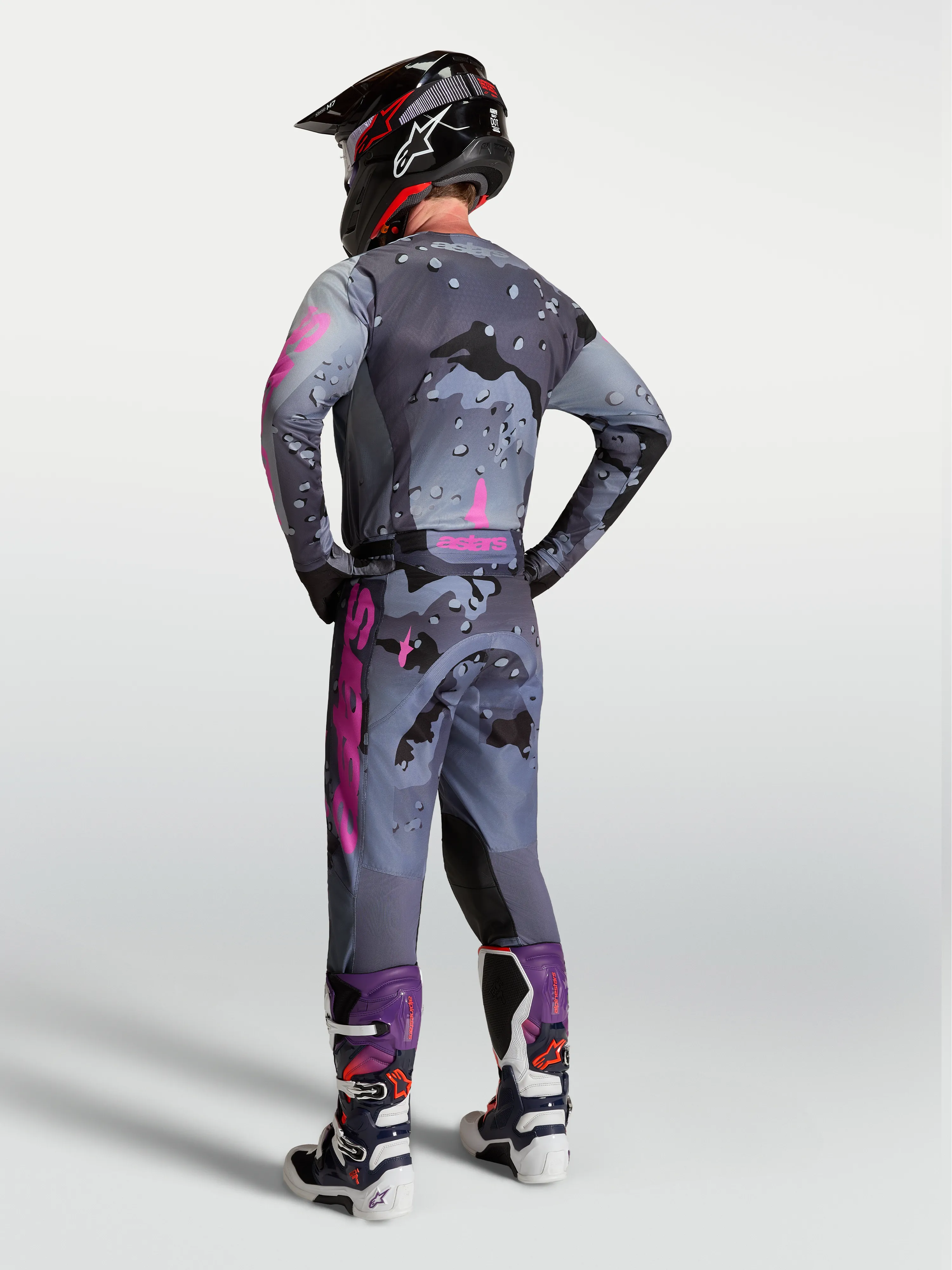 Racer Lone Gear Set sold by Alpine Stars product image thumbnail 4