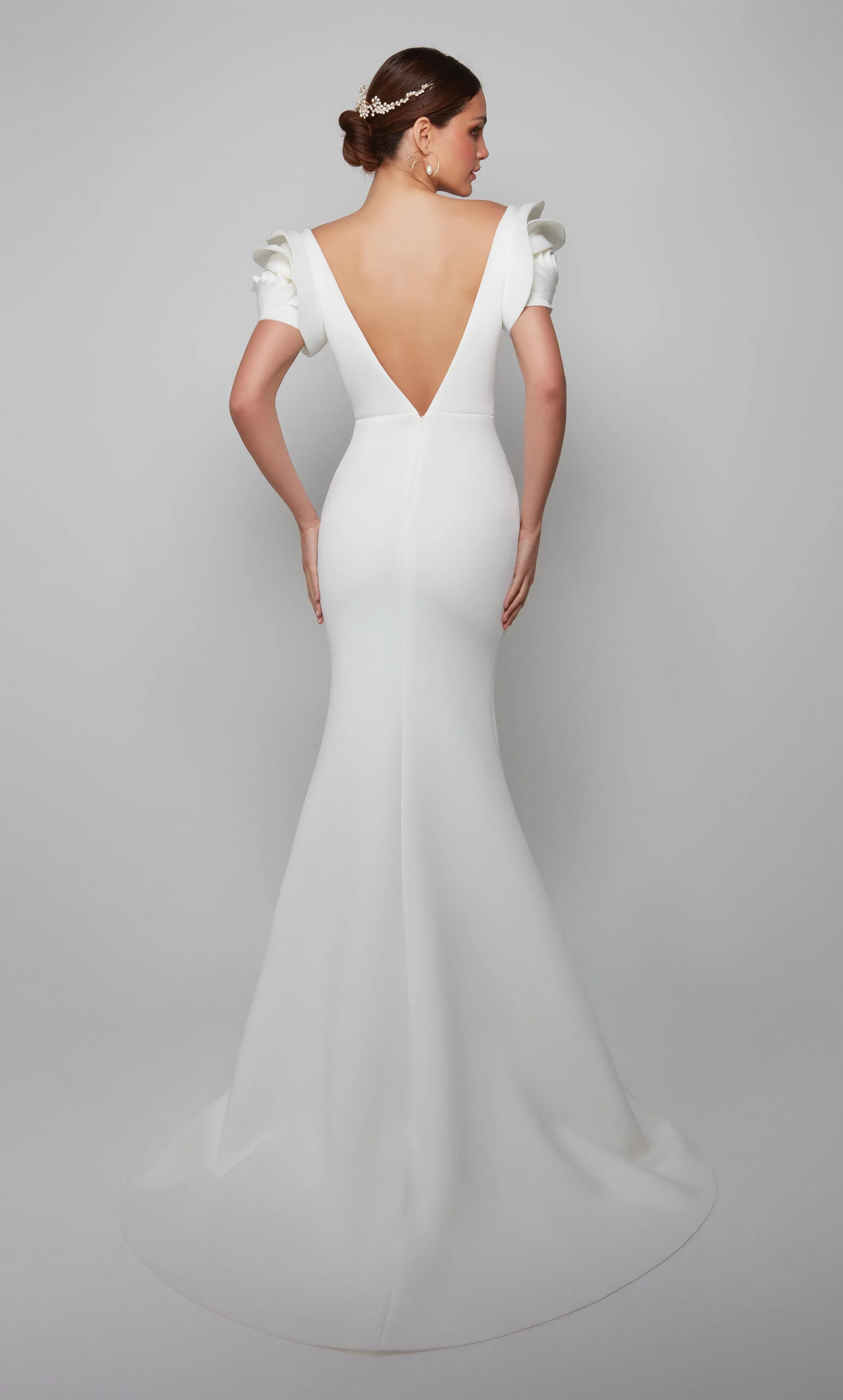 ALYCE Paris 7066 Bridal Plunging Neckline Simple Mermaid Dress sold by Alyce Paris product image thumbnail 3