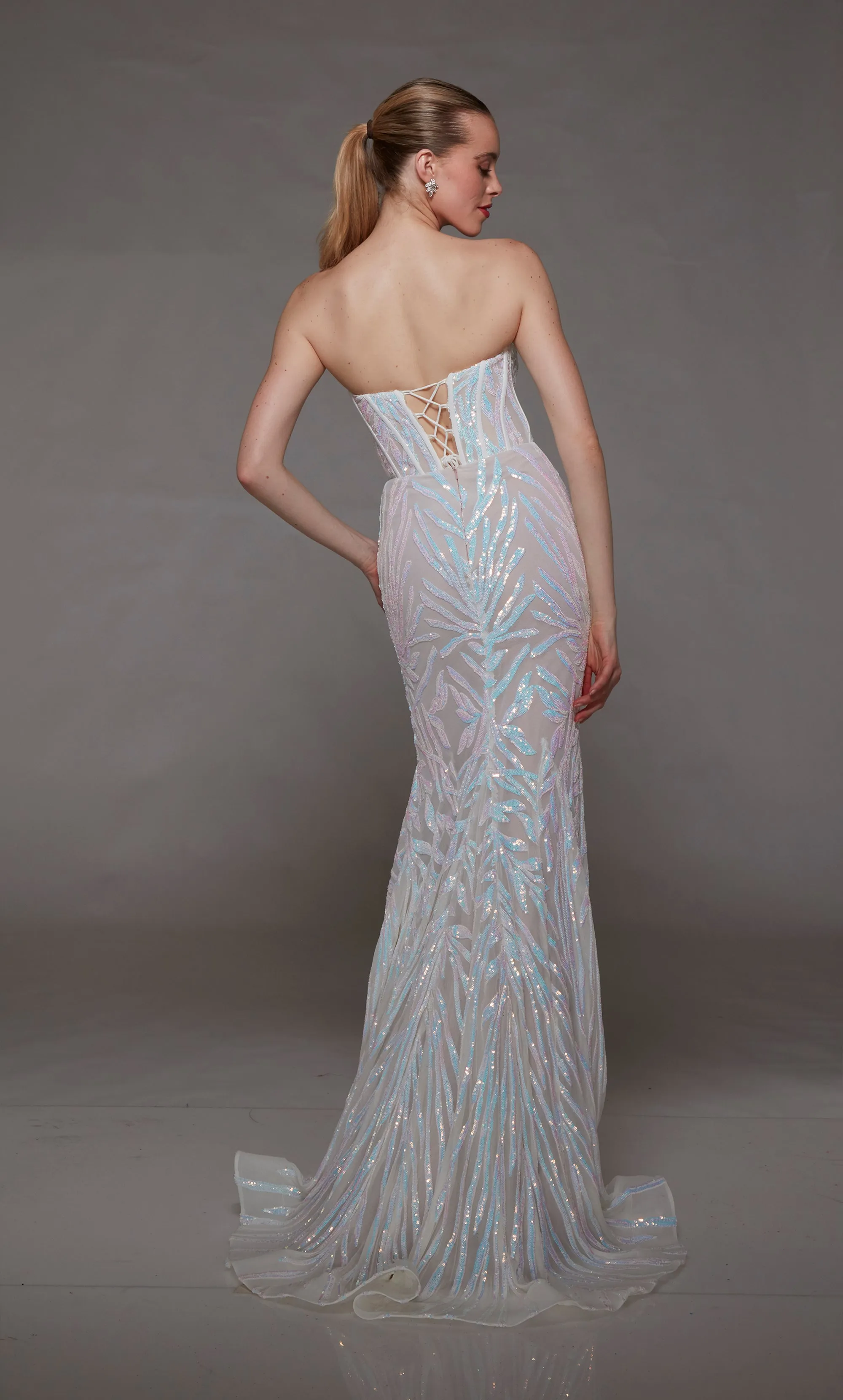 Formal Dress: 1797. Long, Sweetheart Neckline, Fit N Flare sold by Alyce Paris product image thumbnail 2