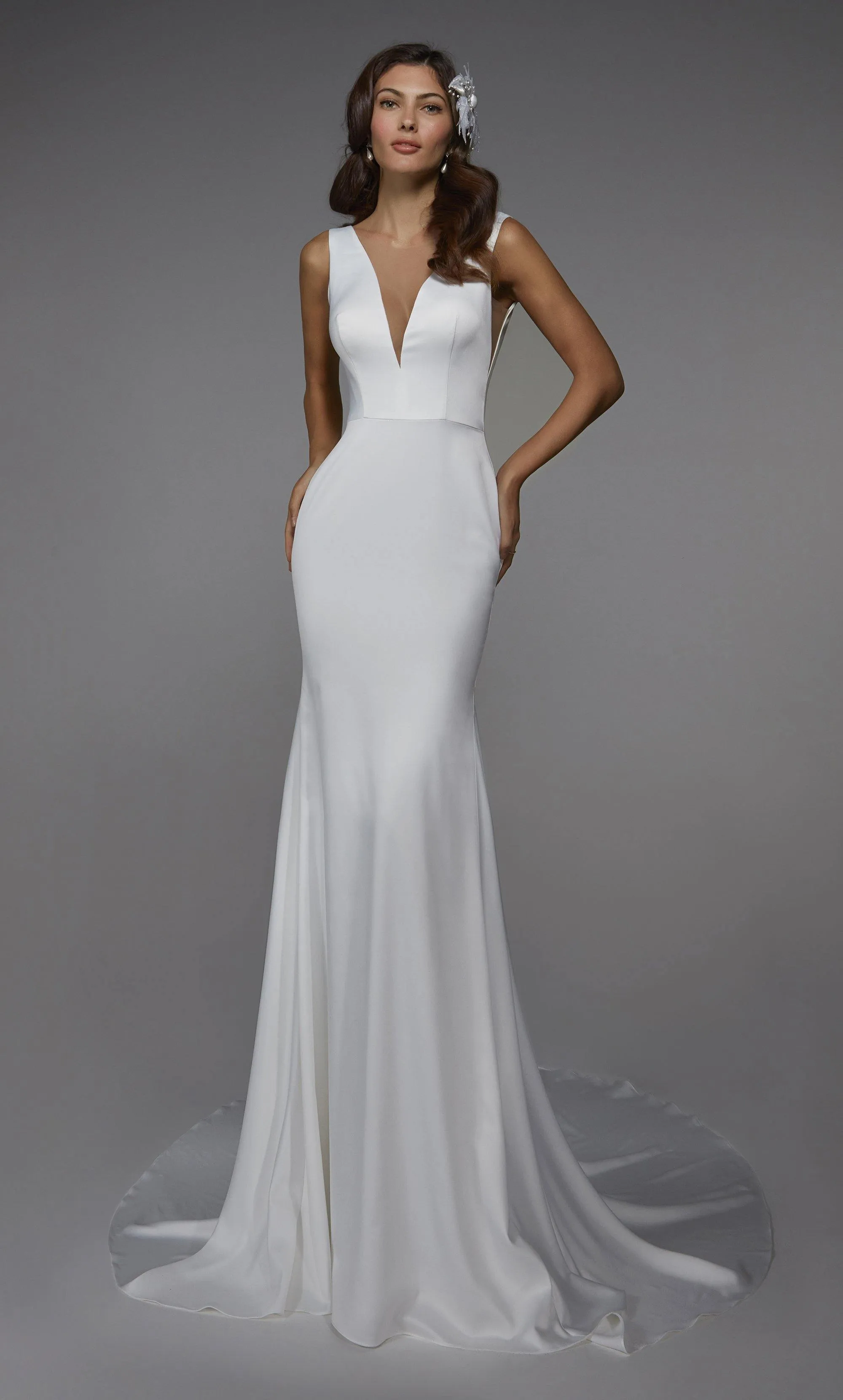 ALYCE Paris 7021 Bridal Plunging Neckline Simple Mermaid Dress sold by Alyce Paris product image thumbnail 3