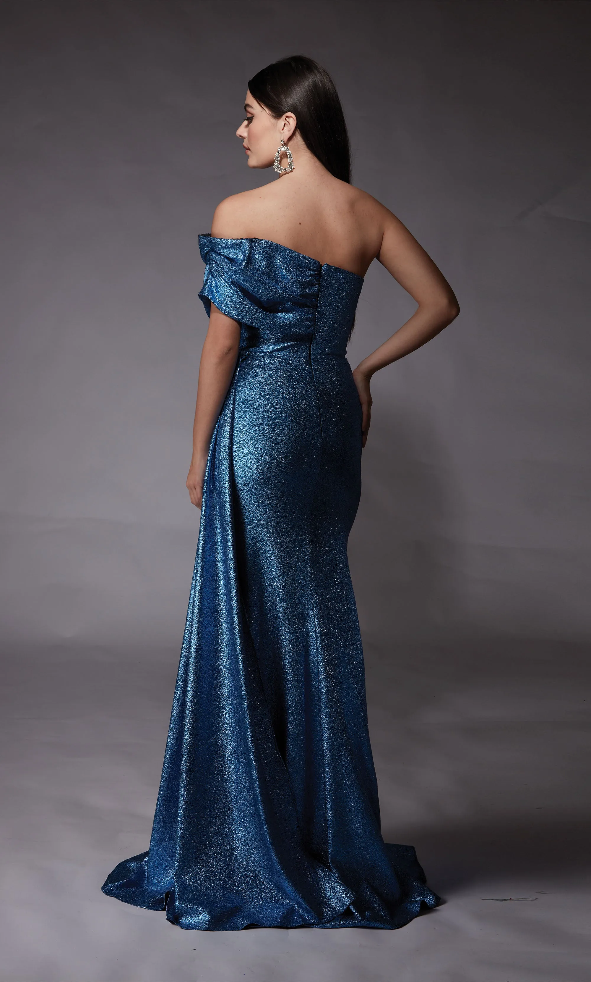 ALYCE Paris 27663 Special Occasion Off The Shoulder Neckline Shimmery/sparkly Straight Dress sold by Alyce Paris product image thumbnail 2