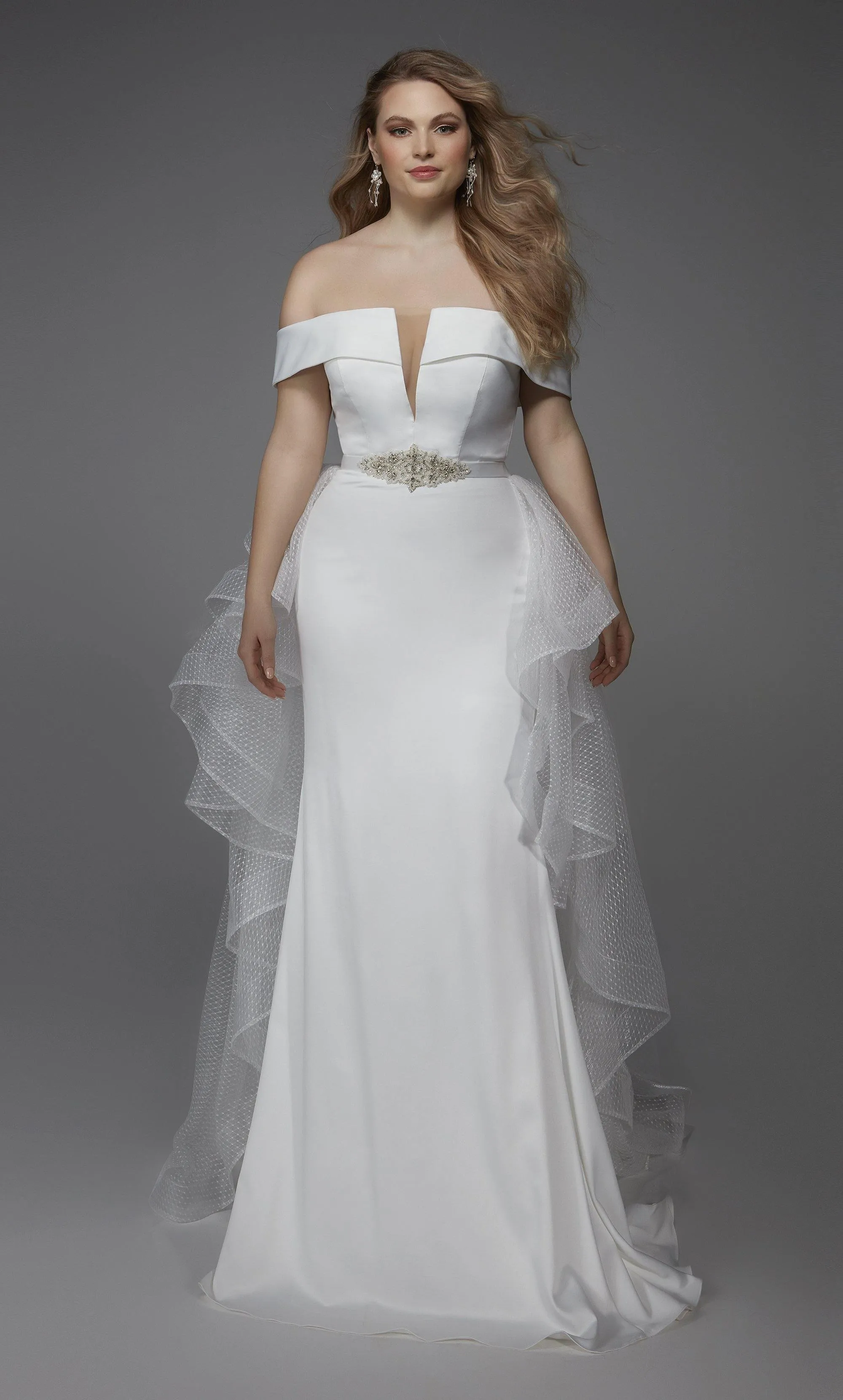 ALYCE Paris 7020 Bridal Off The Shoulder Neckline Train Straight Dress sold by Alyce Paris
