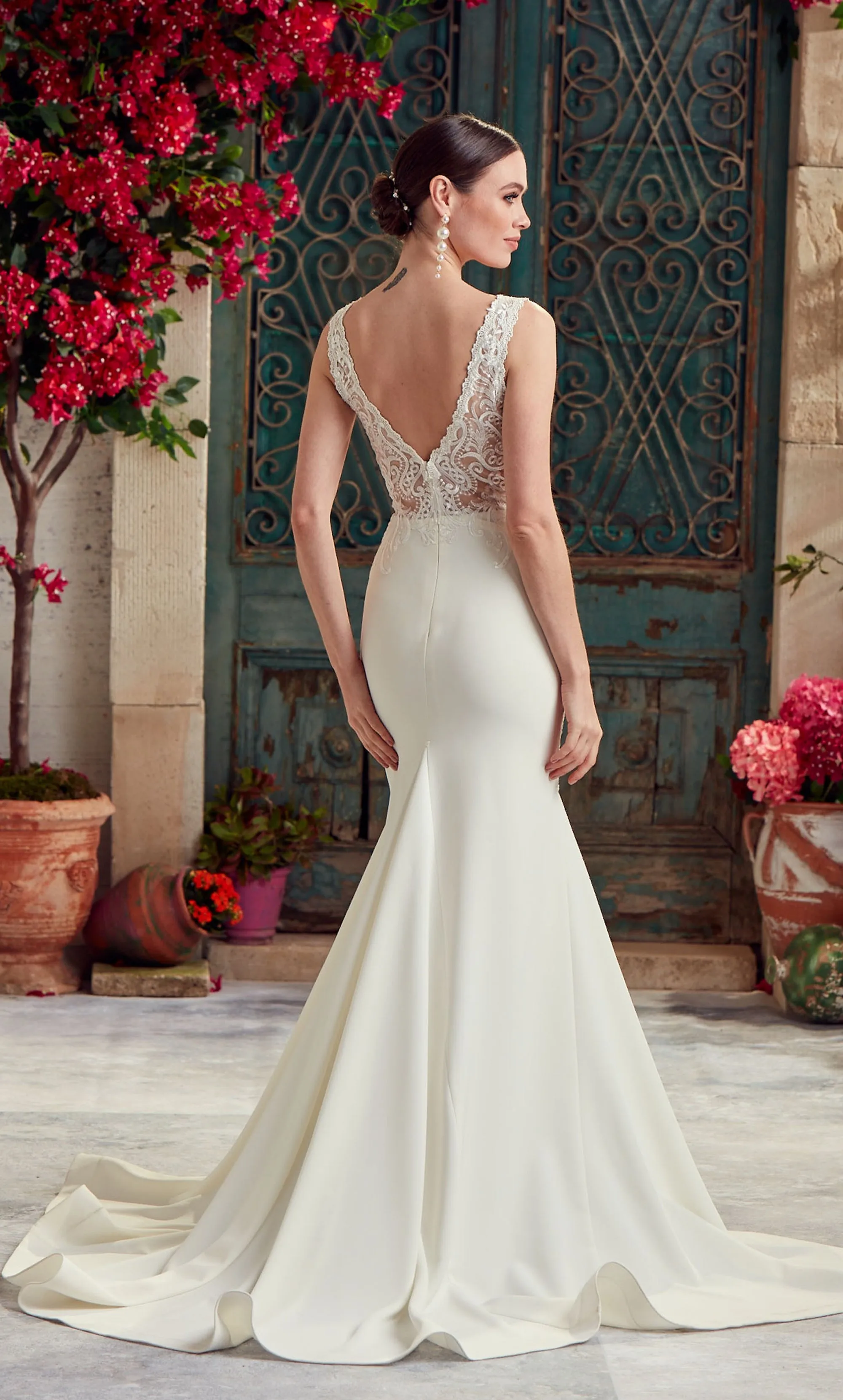 ALYCE Paris 7016 Bridal Plunging Neckline Sexy Mermaid Dress sold by Alyce Paris product image thumbnail 4