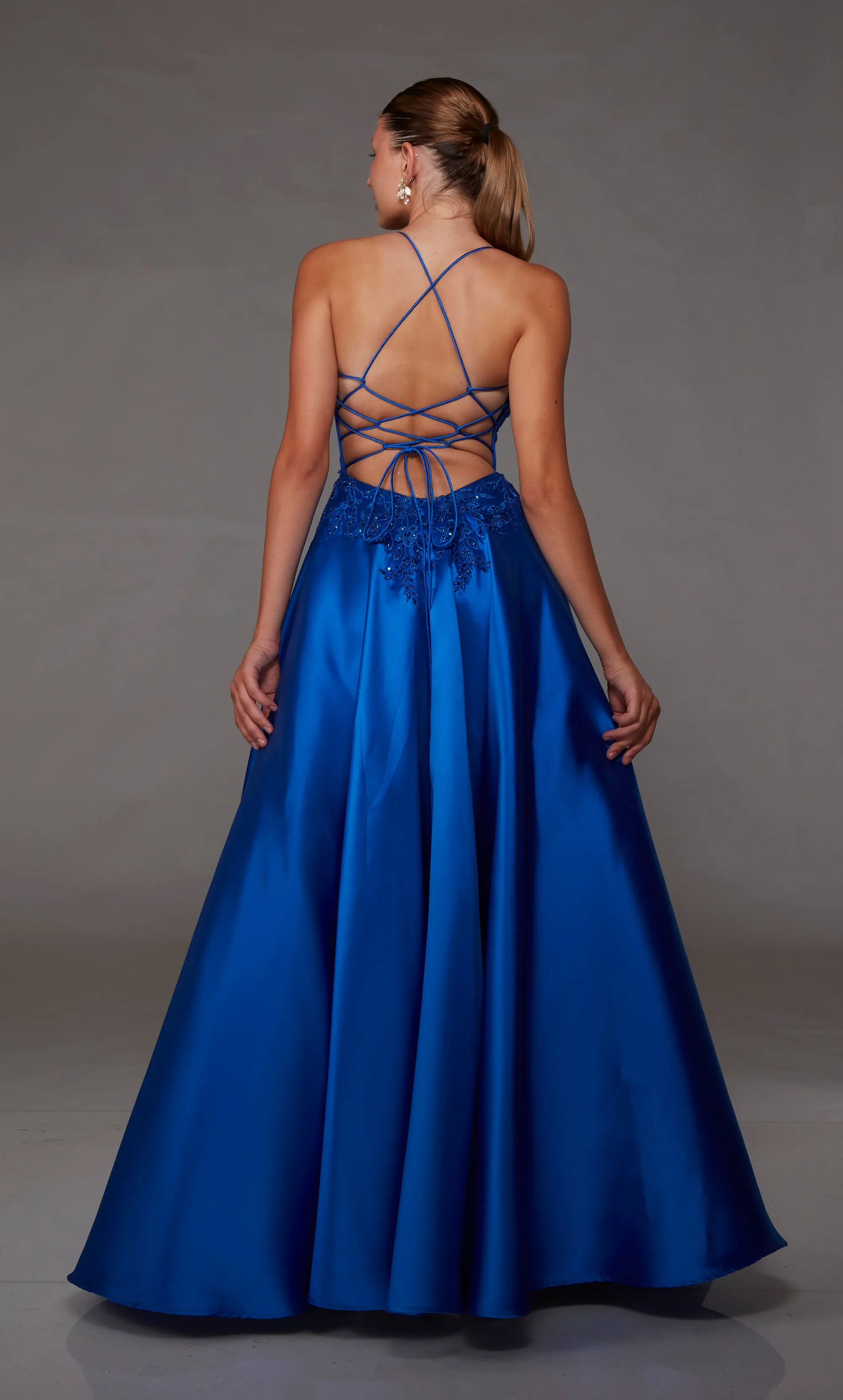 Formal Dress: 1817. Long, Plunging Neckline, Ballgown sold by Alyce Paris product image thumbnail 4