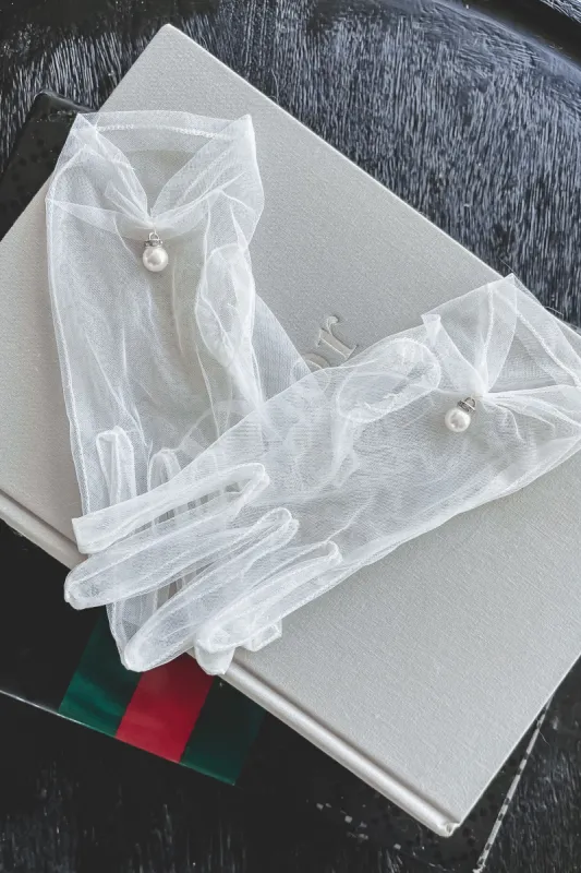 Pearl And Pose White Sheer Gloves sold by Amazing Lace
