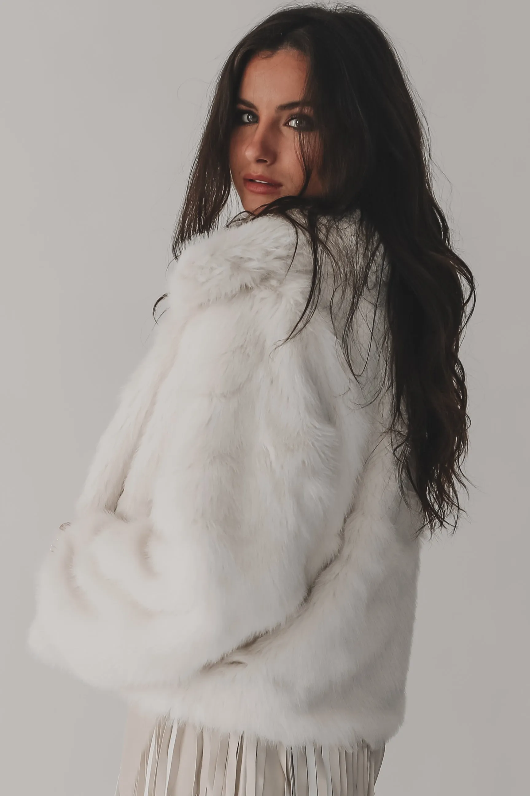 DEAL Running Late Cropped White Faux Fur Coat sold by Amazing Lace product image thumbnail 4