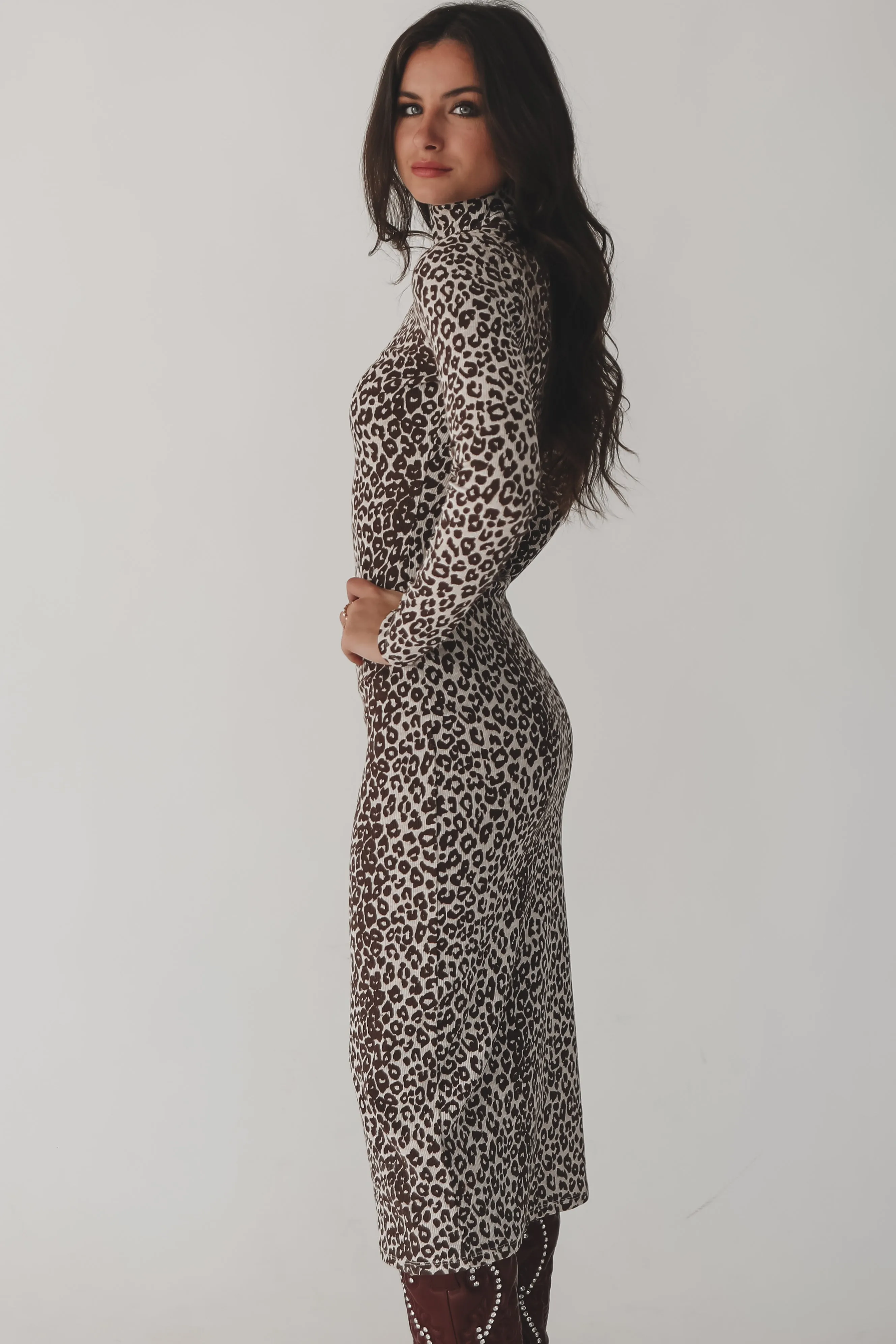 DEAL High Class Long Sleeve Leopard Midi Dress sold by Amazing Lace product image thumbnail 3
