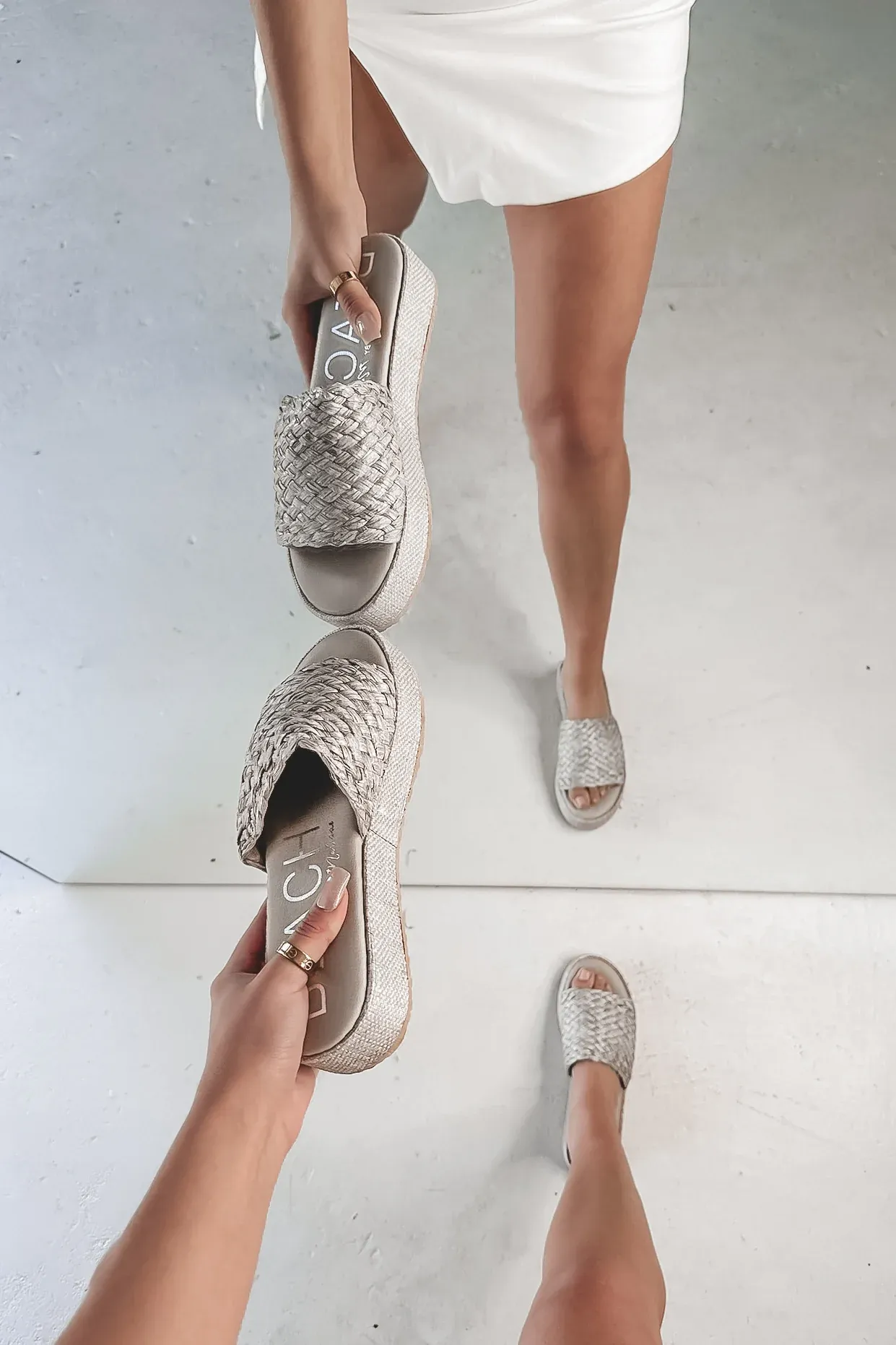 SZ 9 NO BOX DEAL MATISSE Washed Ashore Woven Slip On Sandal sold by Amazing Lace