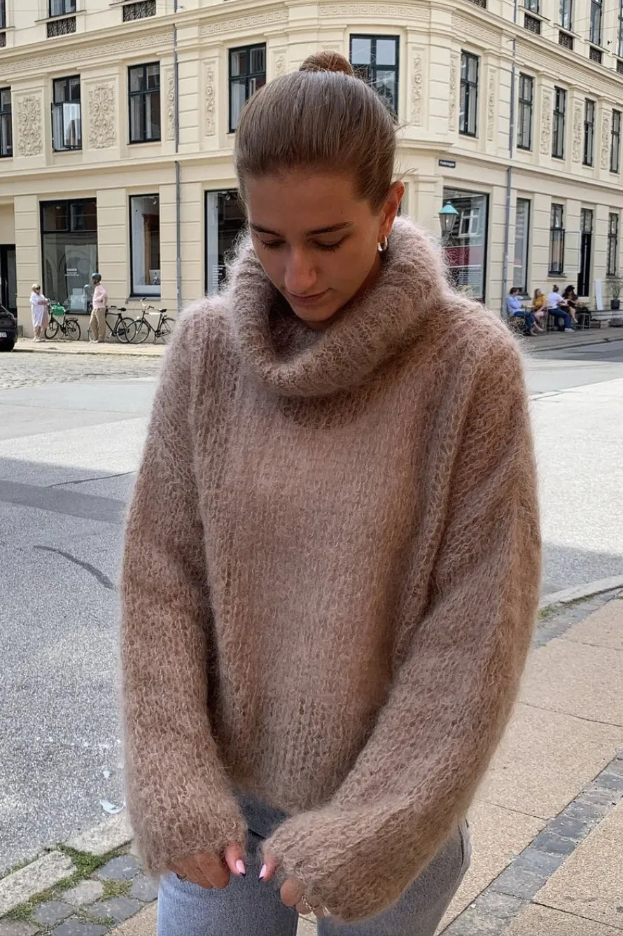 Livia LS Roll Neck Pullover Brown sold by Americandreams product image thumbnail 5