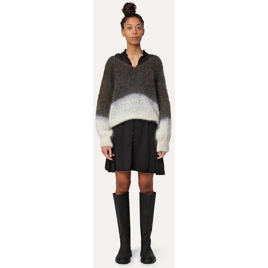 Milana 2-Colored LS Mohair Knit - Black/White sold by American Dream product image thumbnail 2