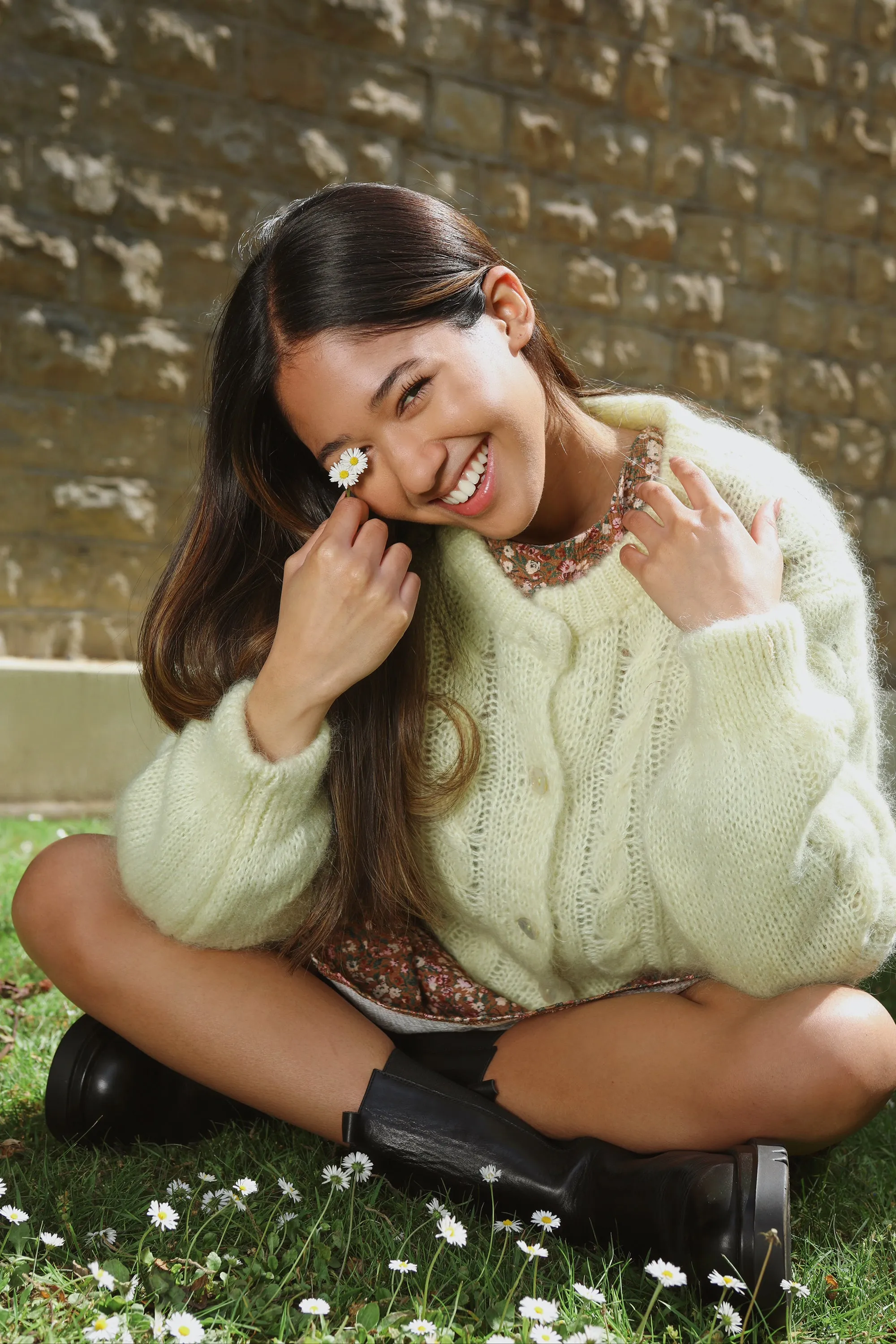 Frankie Cable Knit Cardigan Light Yellow - Sample sold by Americandreams product image thumbnail 3