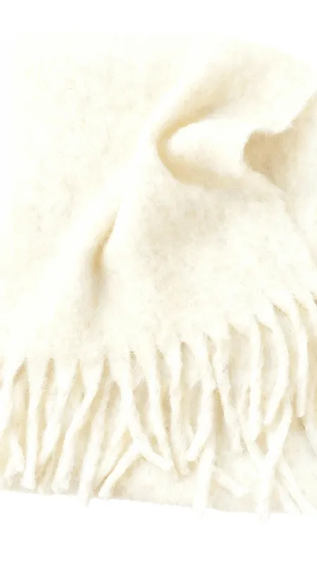 Maui Oversized Fringe Scarf White made by Americandreams
