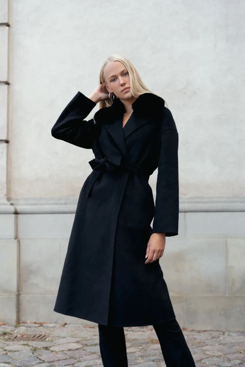Carmen Cashmere Coat Black - Sample sold by Americandreams product image thumbnail 3