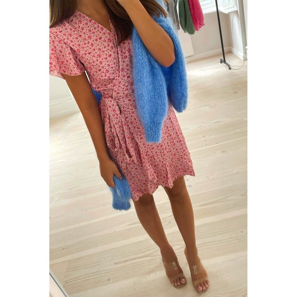 Milly Wrap Dress Short - Light Pink Flower sold by American Dream product image thumbnail 4