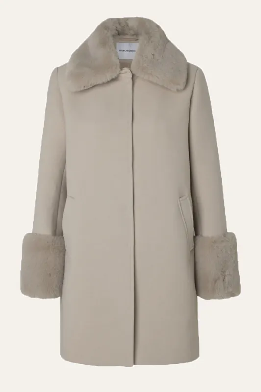 Sarah Faux Fur Jacket Long Cream - Sample sold by American Dream