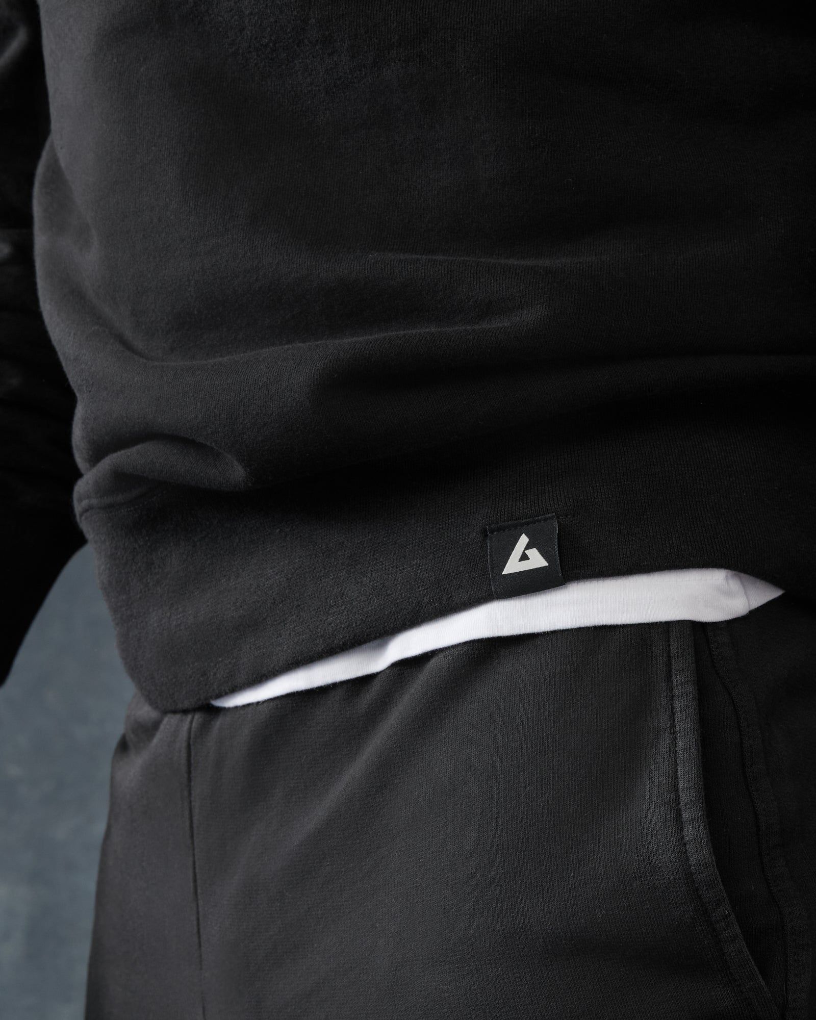 Carolina Midweight Crew - Black sold by American Giant product image thumbnail 3