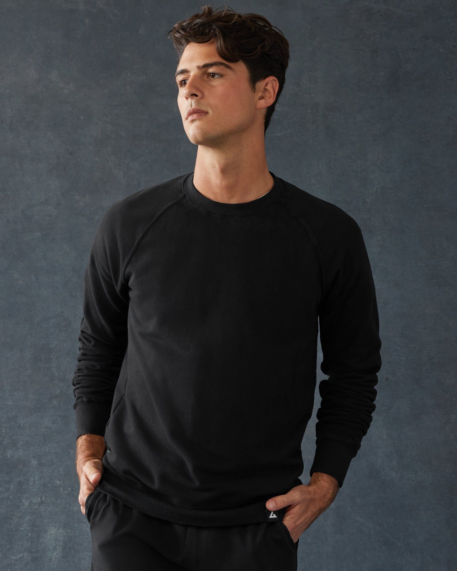 Carolina Midweight Crew - Black sold by American Giant product image thumbnail 4