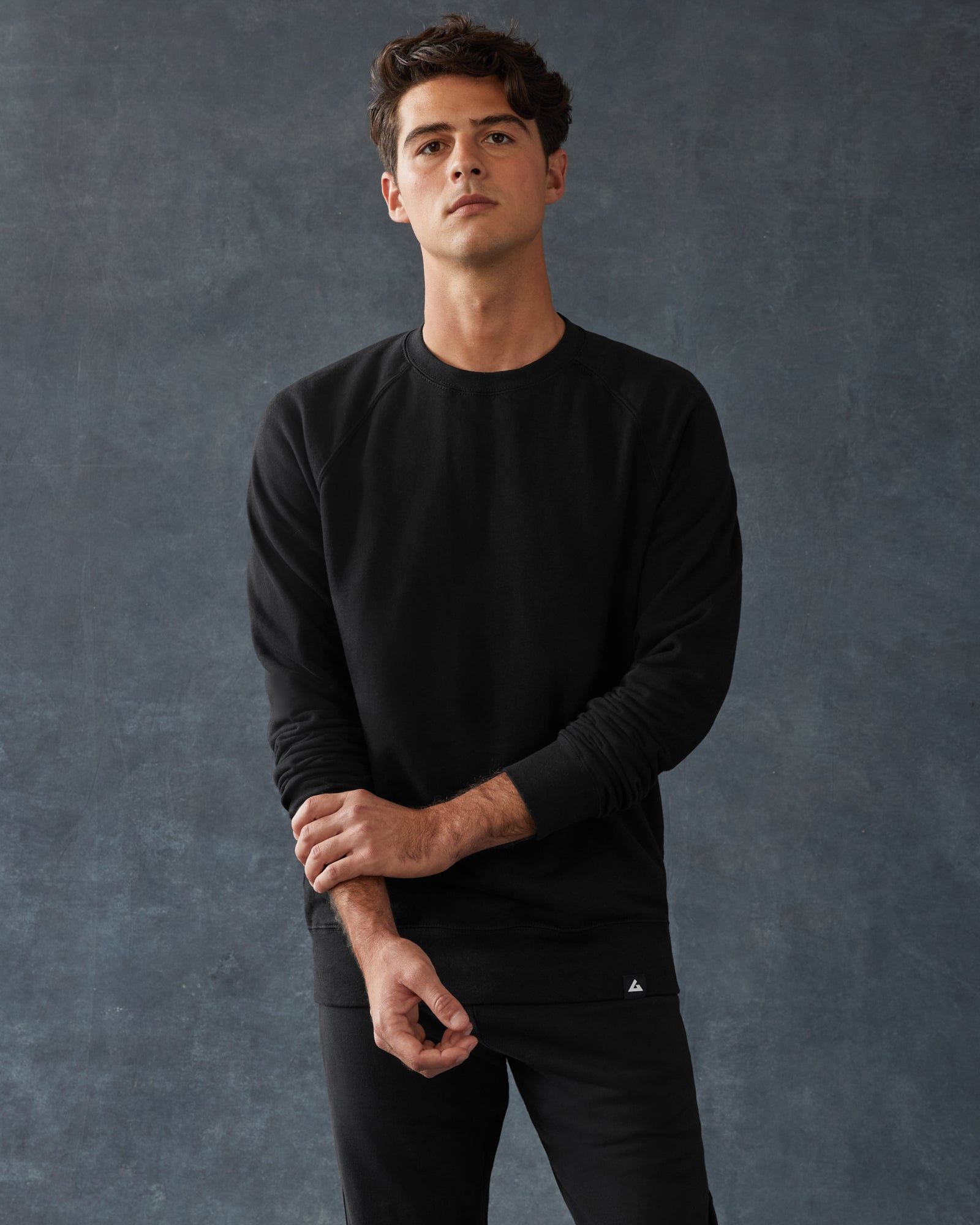 Carolina Midweight Crew - Black sold by American Giant