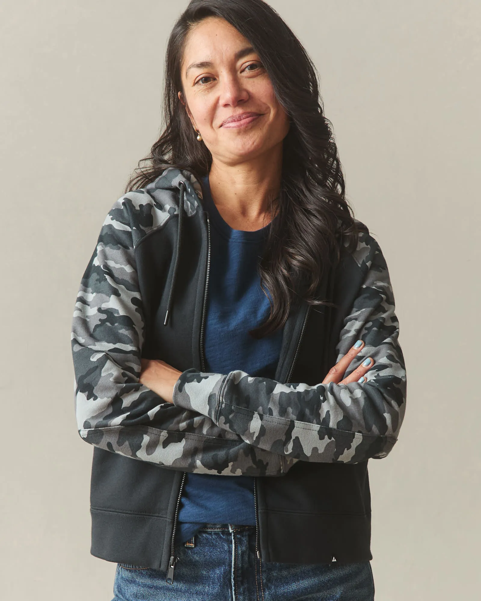 Women's Raglan Classic Full Zip 2.0 - Black Camo sold by American Giant product image thumbnail 2