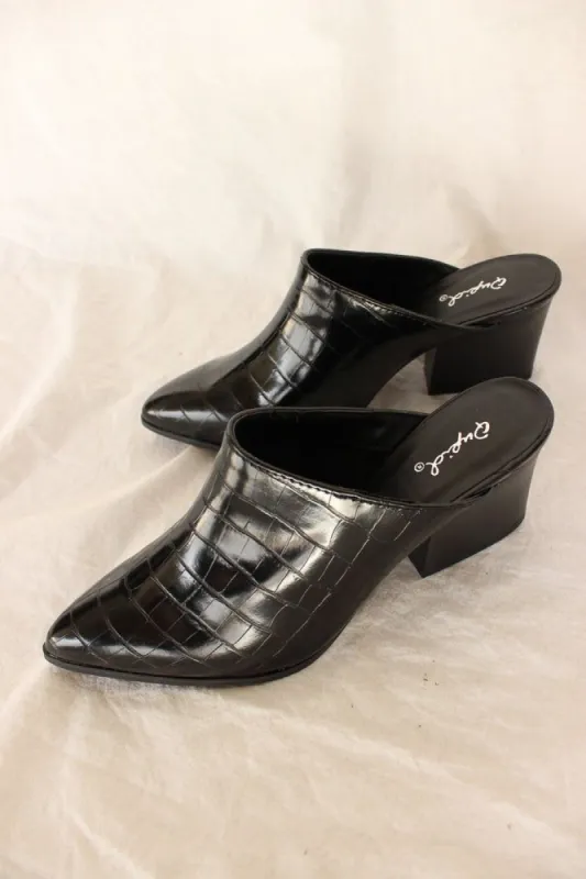 Break Your Heart Crocodile Mule sold by American Threads