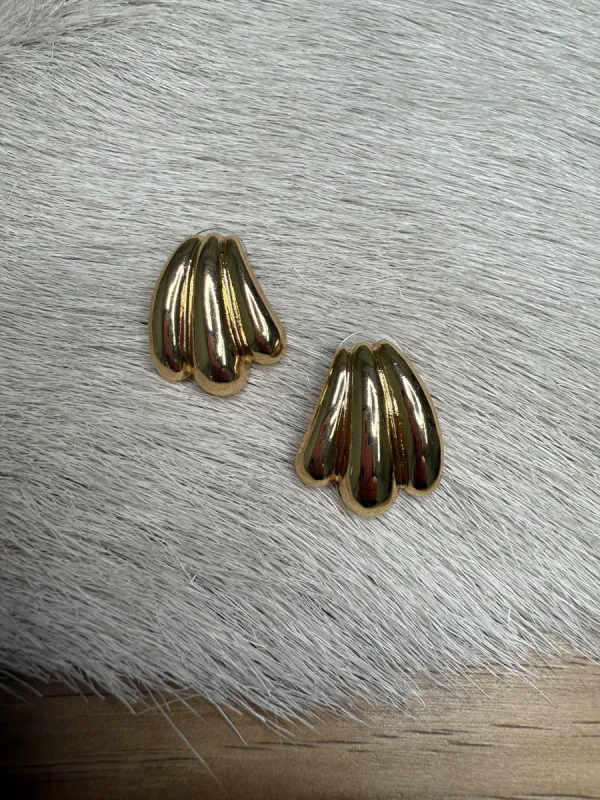 Ariel Shell Earrings sold by American Threads