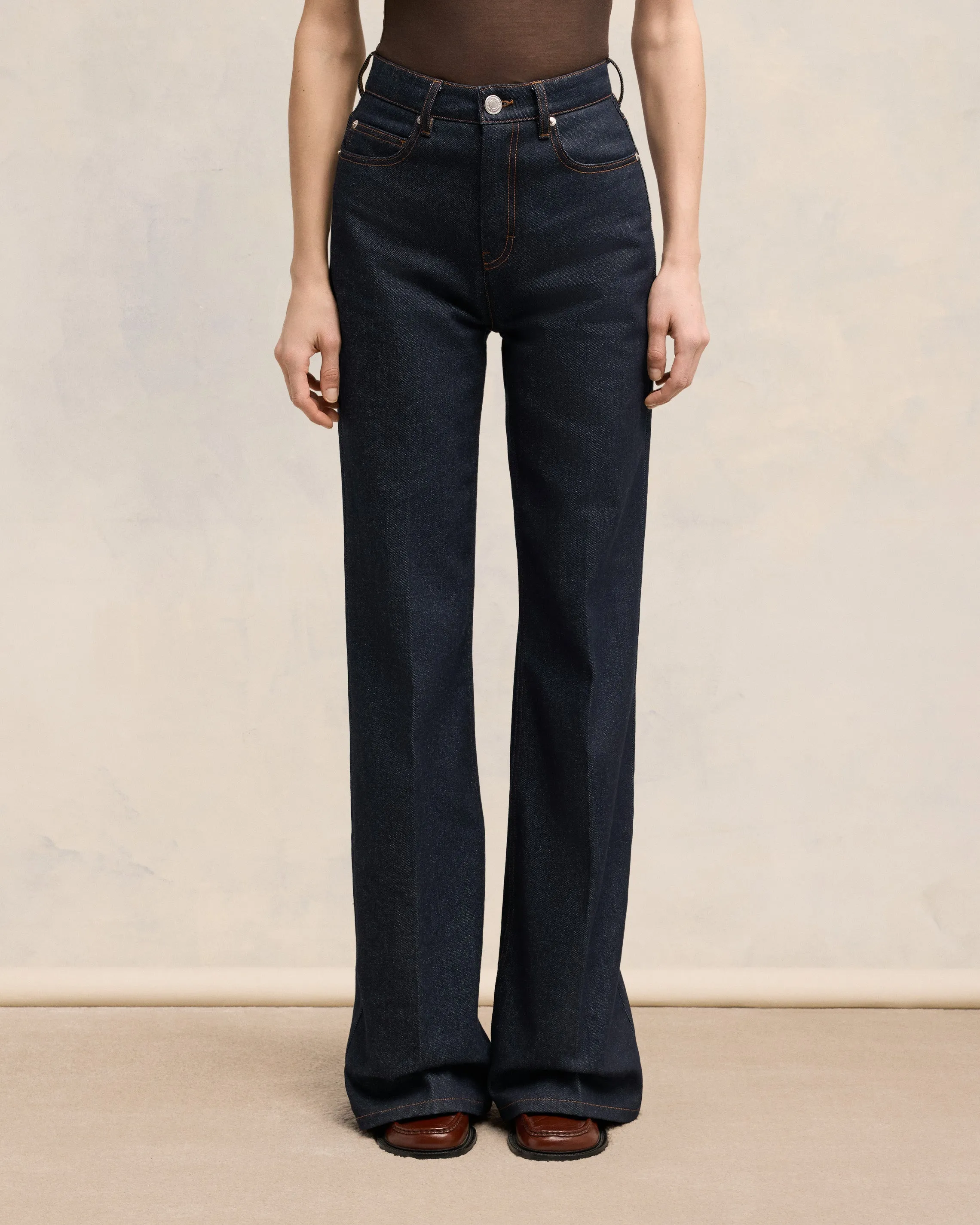 Jean Coupe Flare sold by Ami product image thumbnail 3