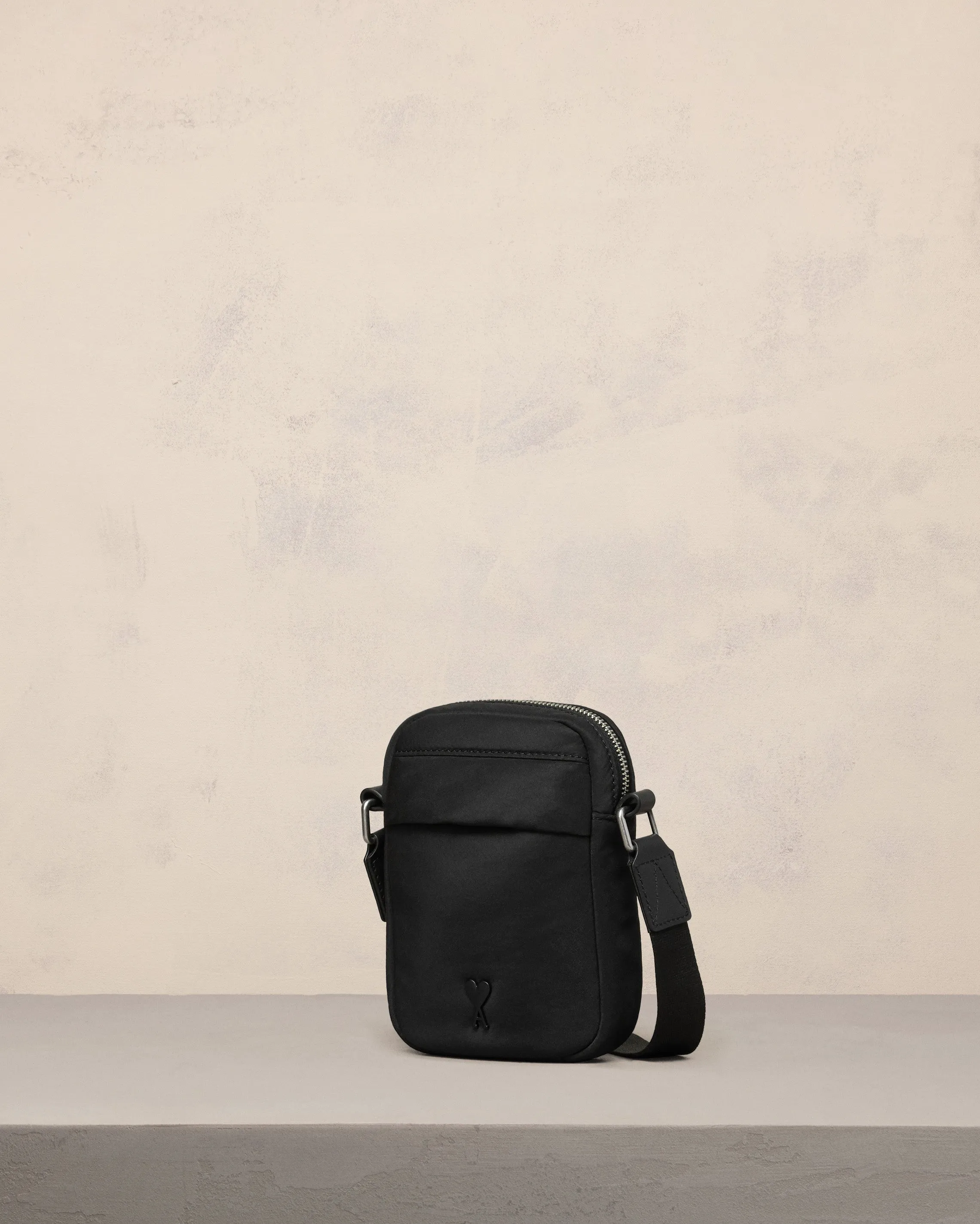 Petit Sac Crossbody Noir Ami de Cœur sold by Ami product image thumbnail 2