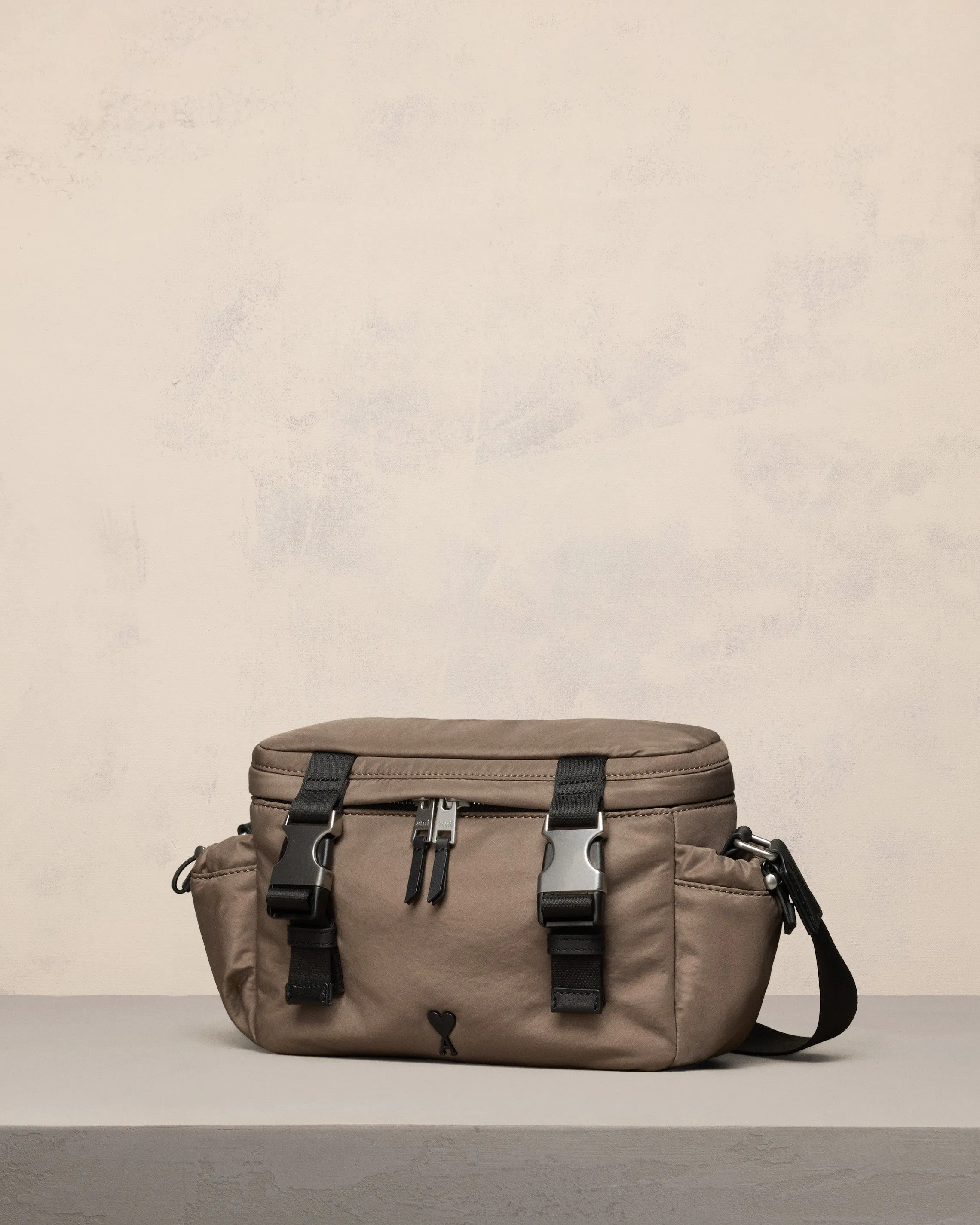 Sac Messenger Ami de Coeur sold by Ami product image thumbnail 2