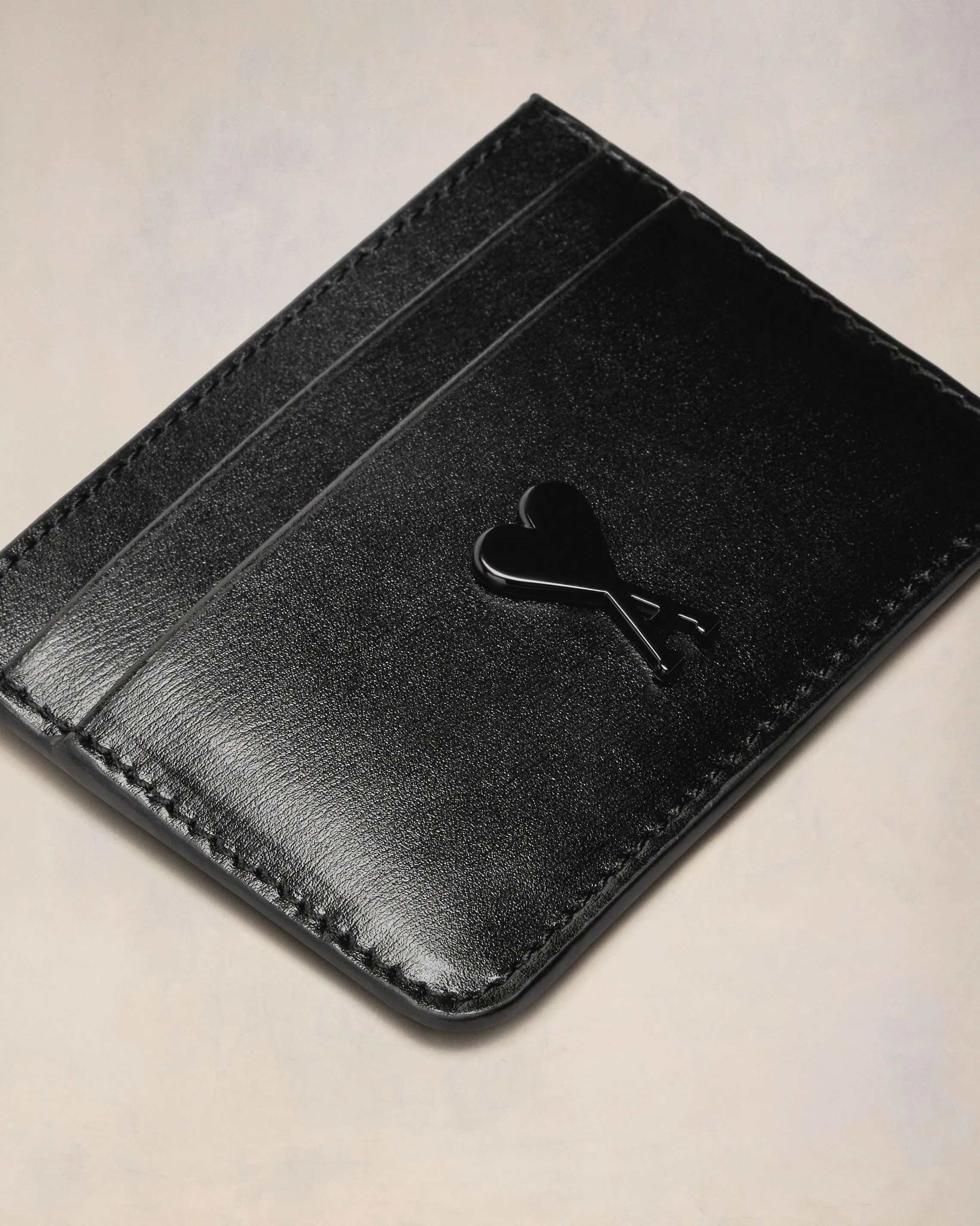 Porte-Cartes Noir Ami de Coeur En Cuir sold by Ami product image thumbnail 3