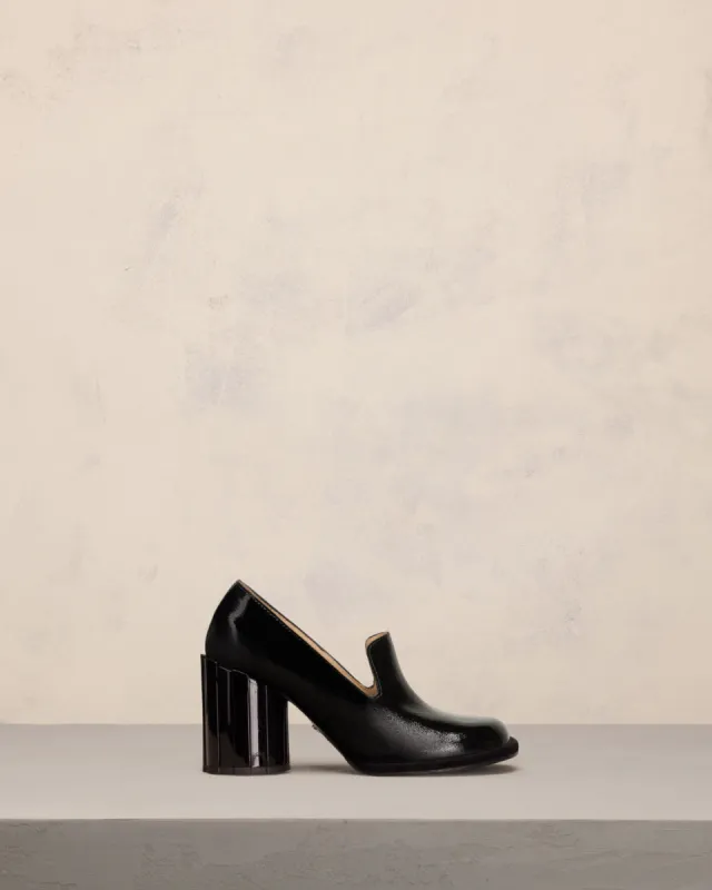 Mocassins A Talon A Bout Anatomique sold by Ami