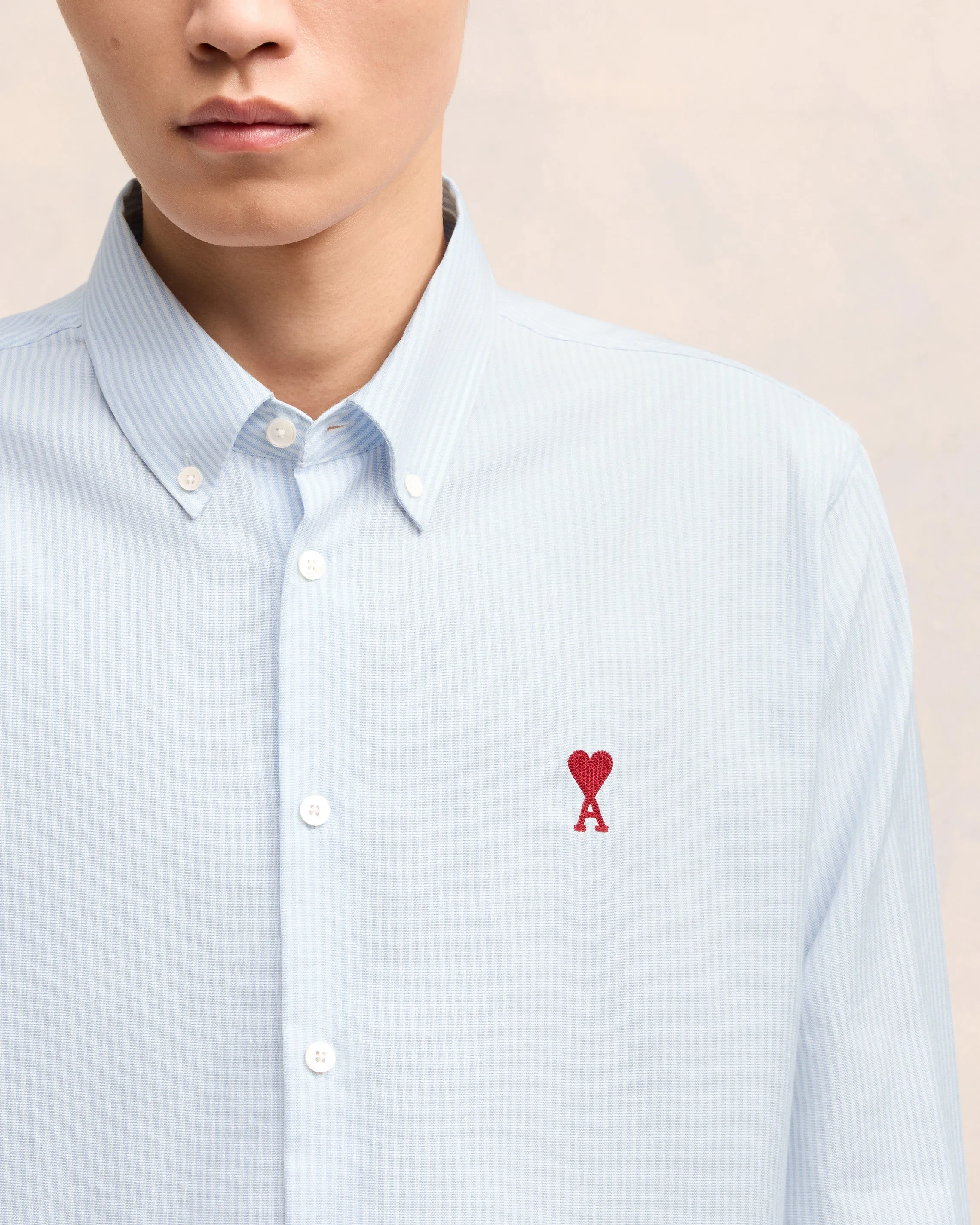 Chemise Classique Manches Longues Col Boutonne Et Ami De Coeur Brode Bleu en Coton sold by Ami product image thumbnail 4