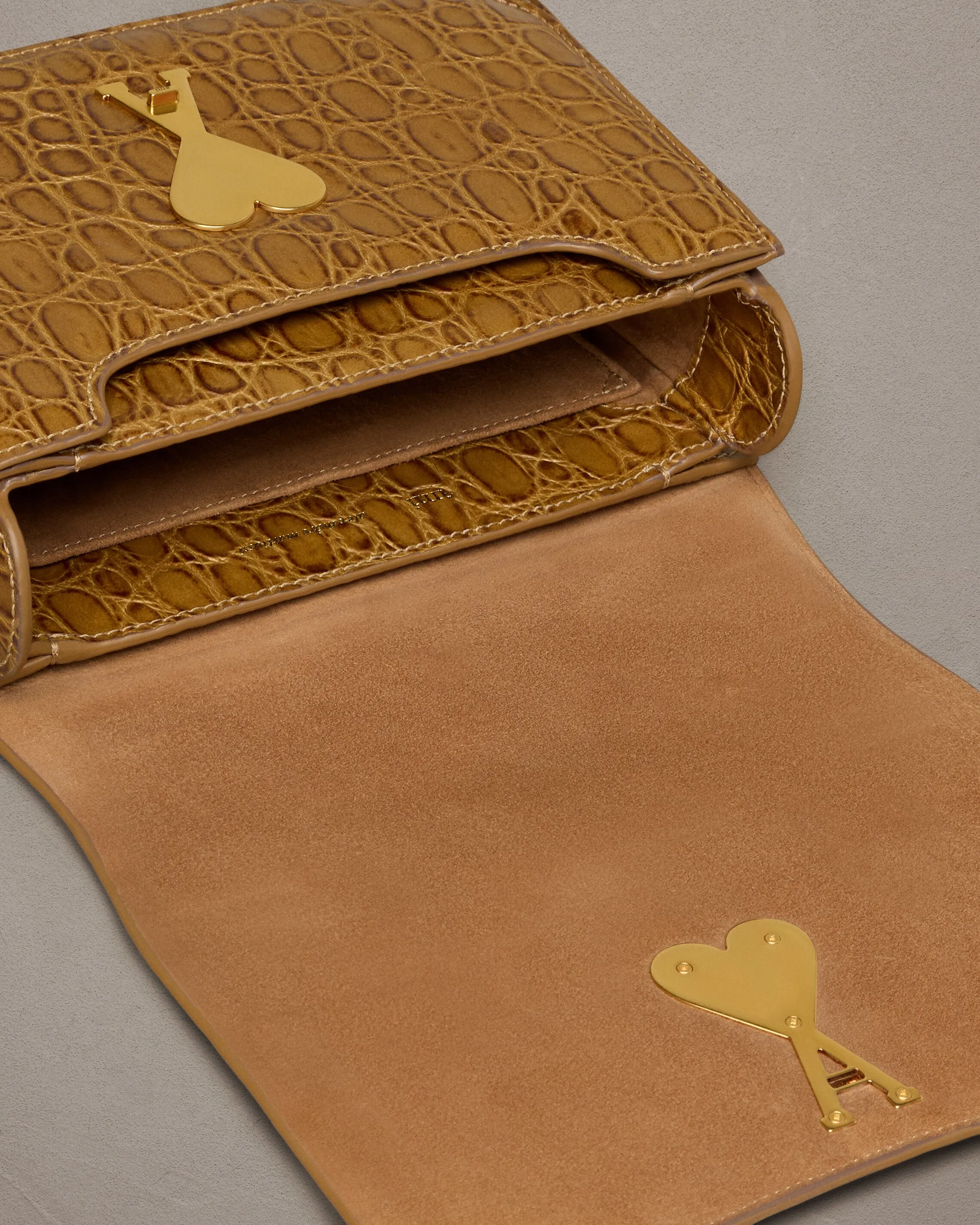 Sac Paris Paris sold by Ami product image thumbnail 5